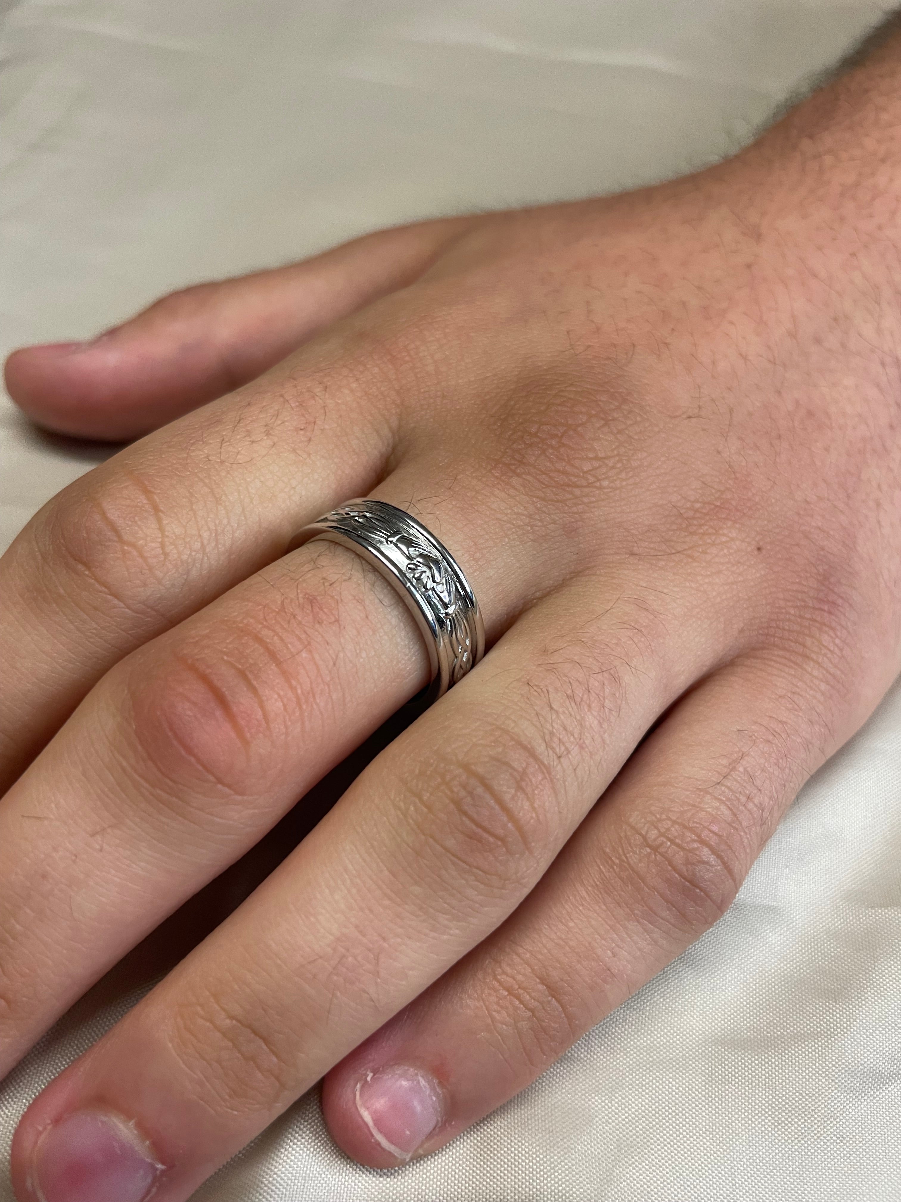 Sterling Silver Mens Claddagh Band