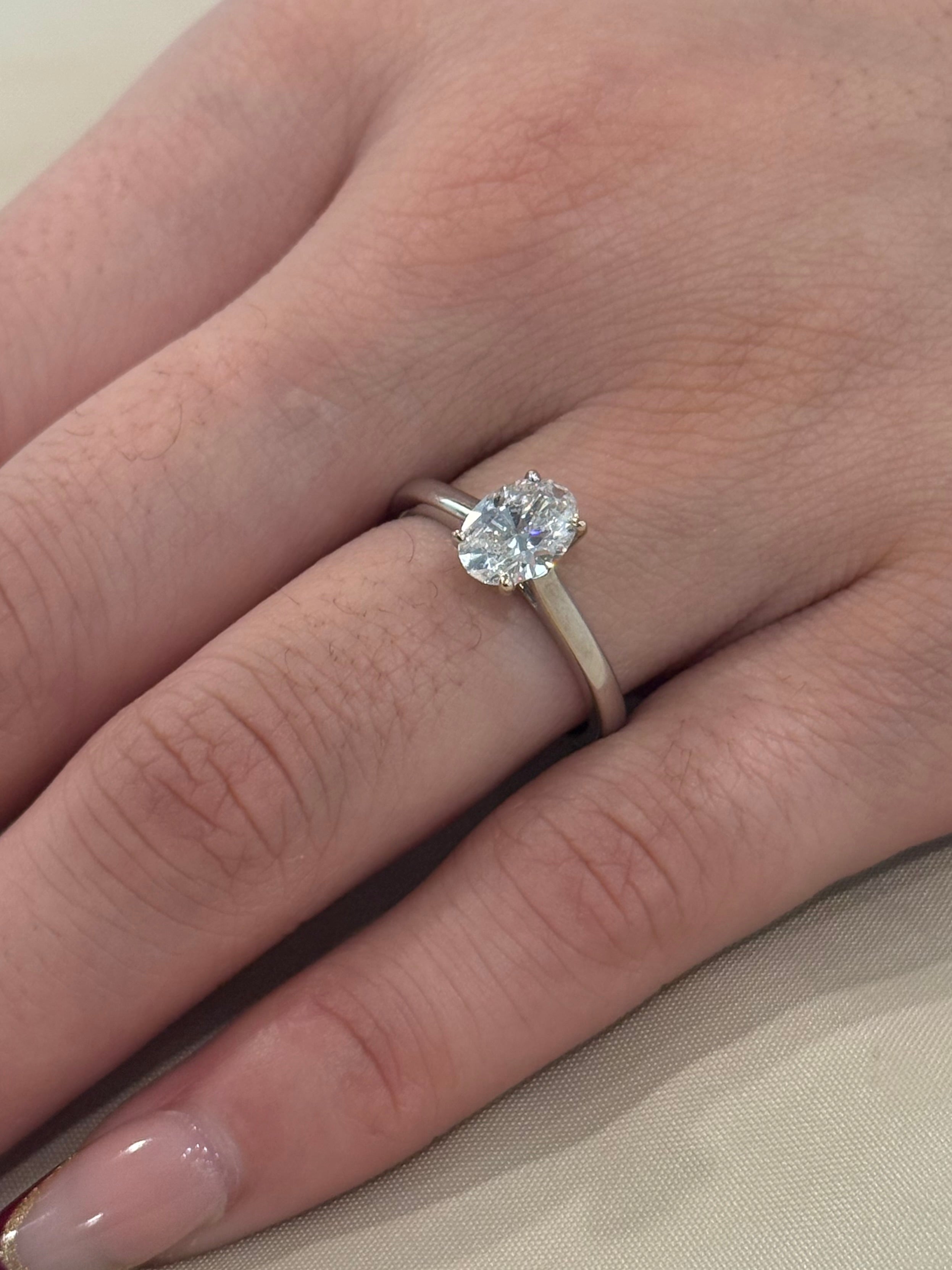 18K White Gold 1.05ct Oval Laboratory Grown Diamond Solitaire