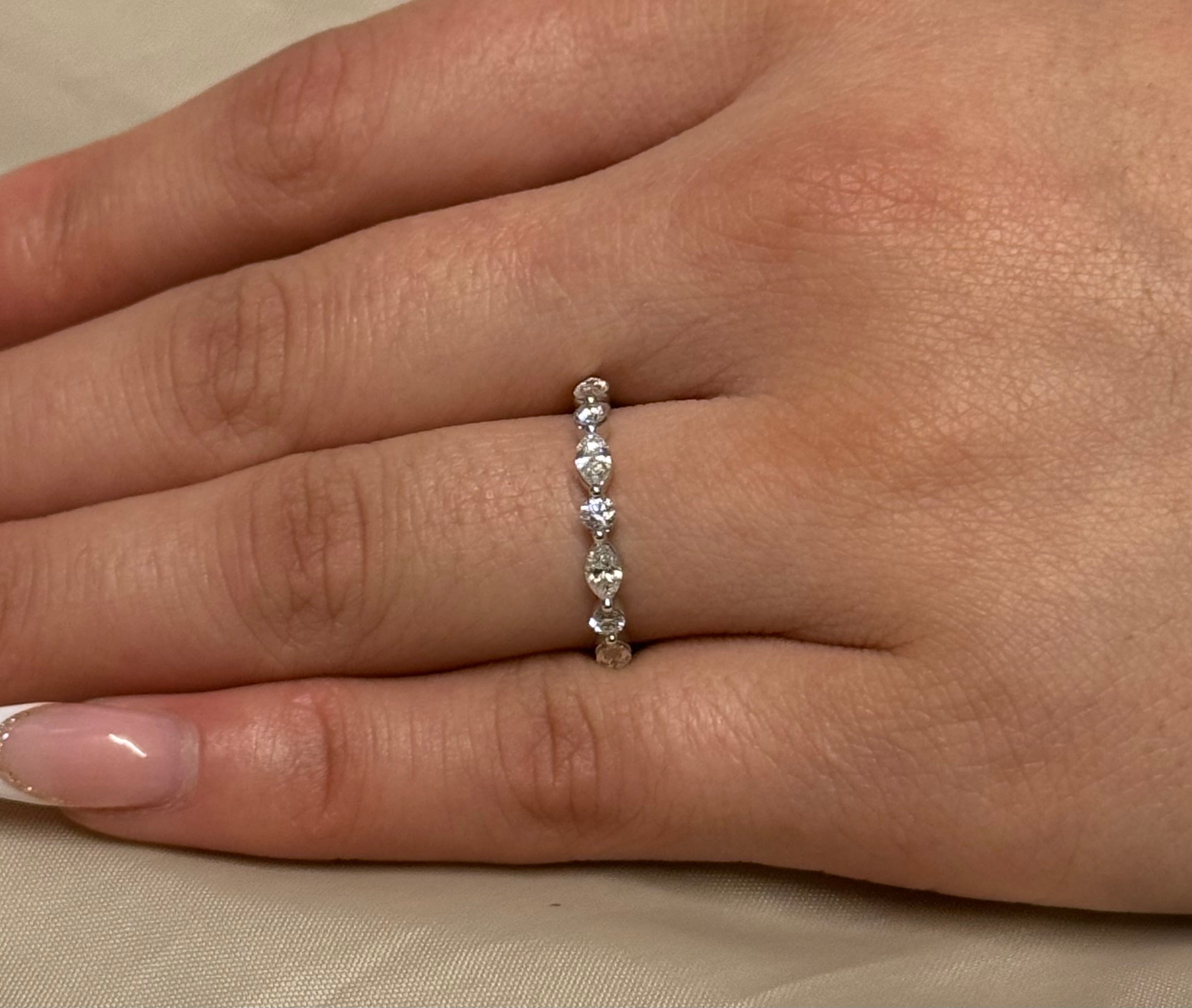 18k White Gold Marquise and Brilliant Diamond Band