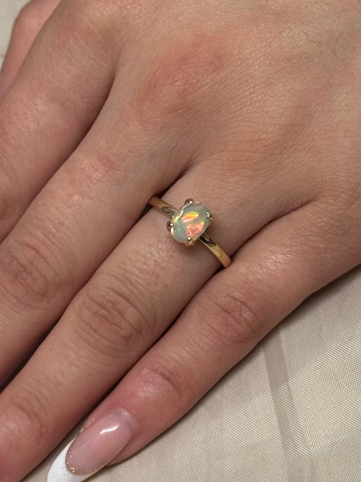 9K Yellow Gold Opal Solitaire