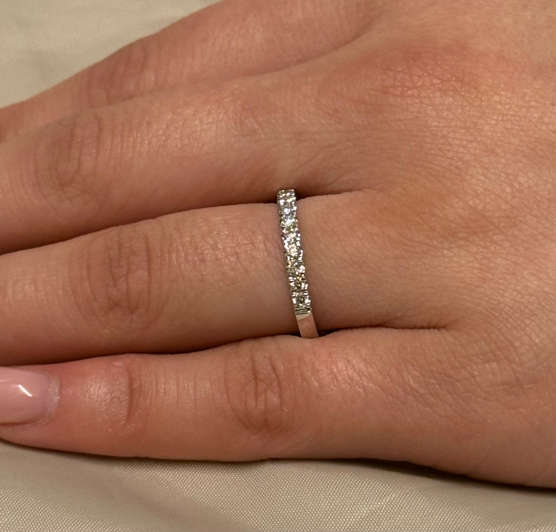 9K White Gold Diamond Band