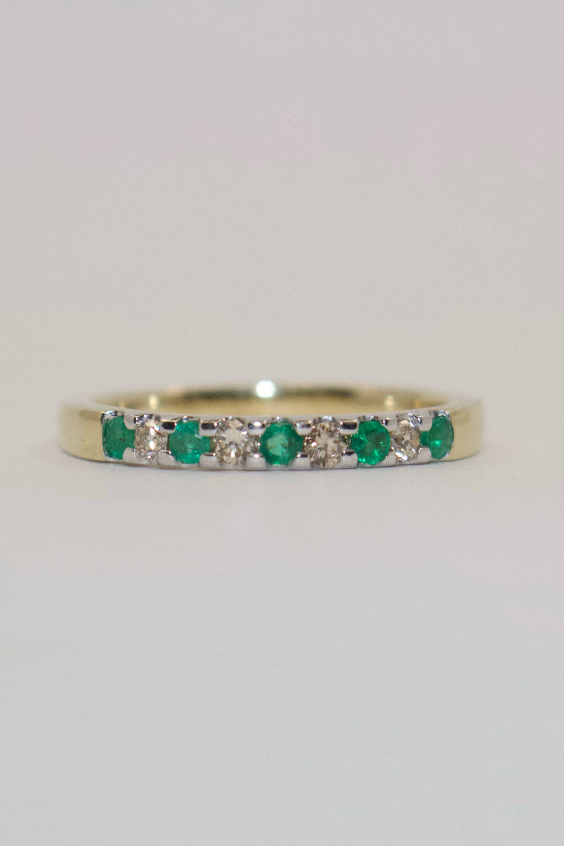 9K Yellow Gold Alternating Emerald and Diamond Band