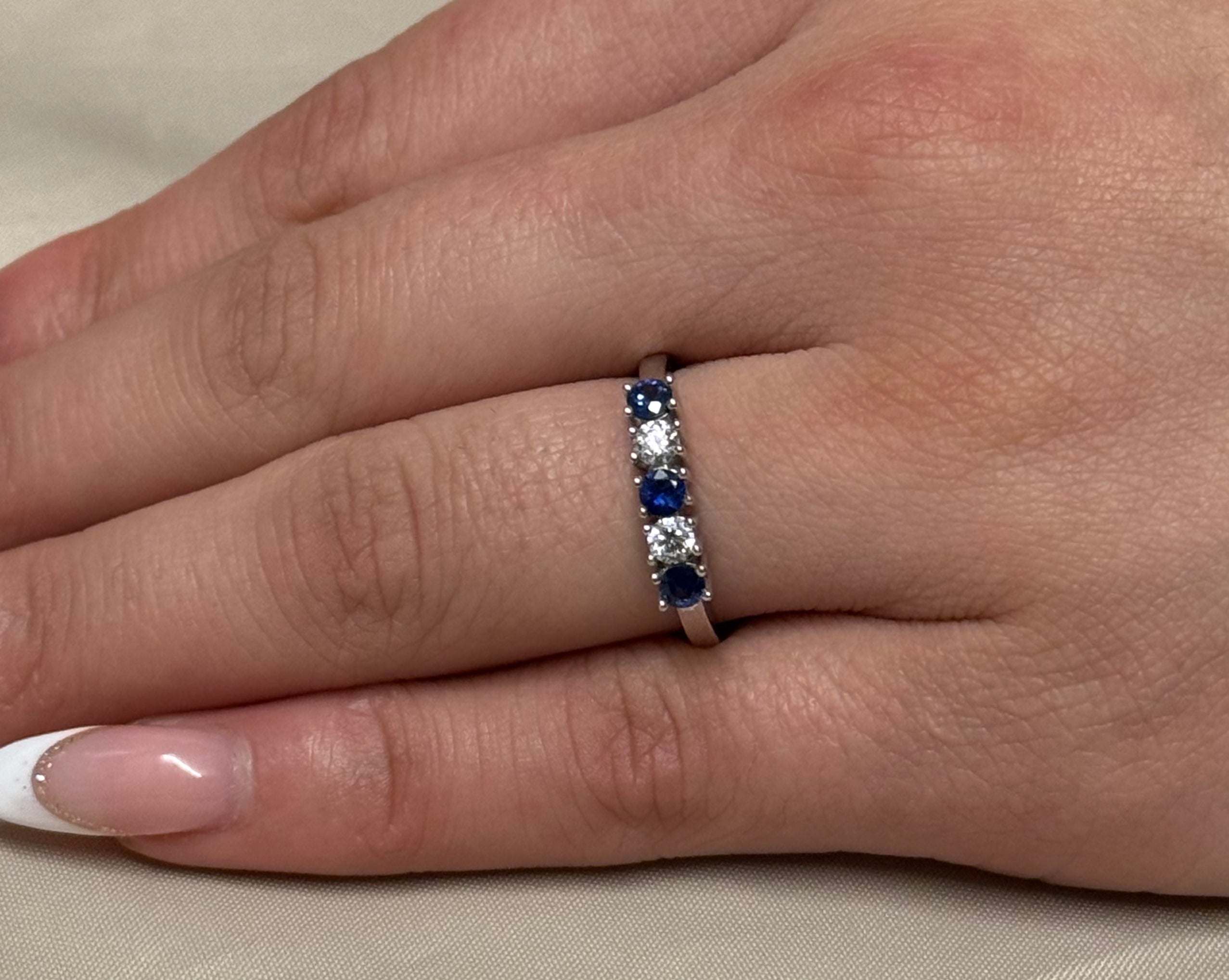 9ct White Gold Alternating Sapphire and Diamond Band