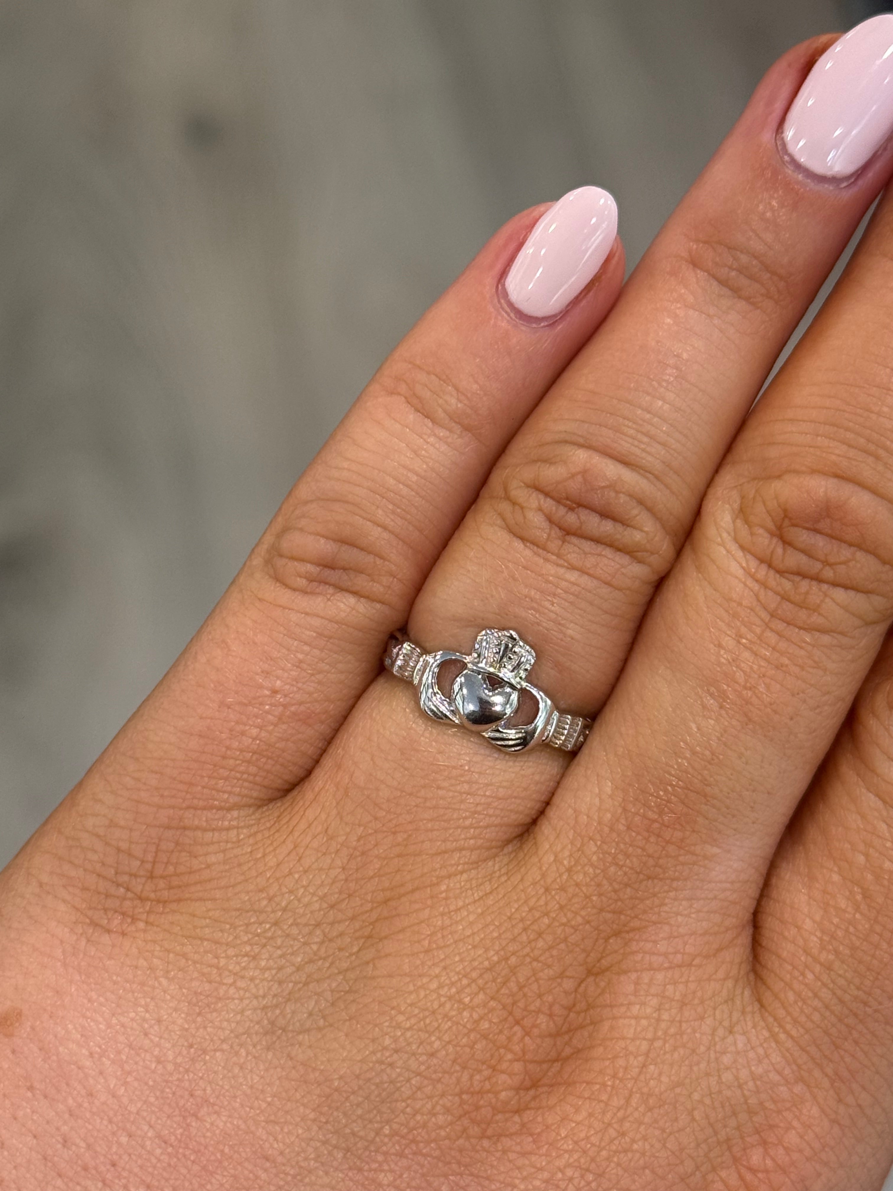 Sterling Silver Ladies Claddagh Ring With Celtic Design Band