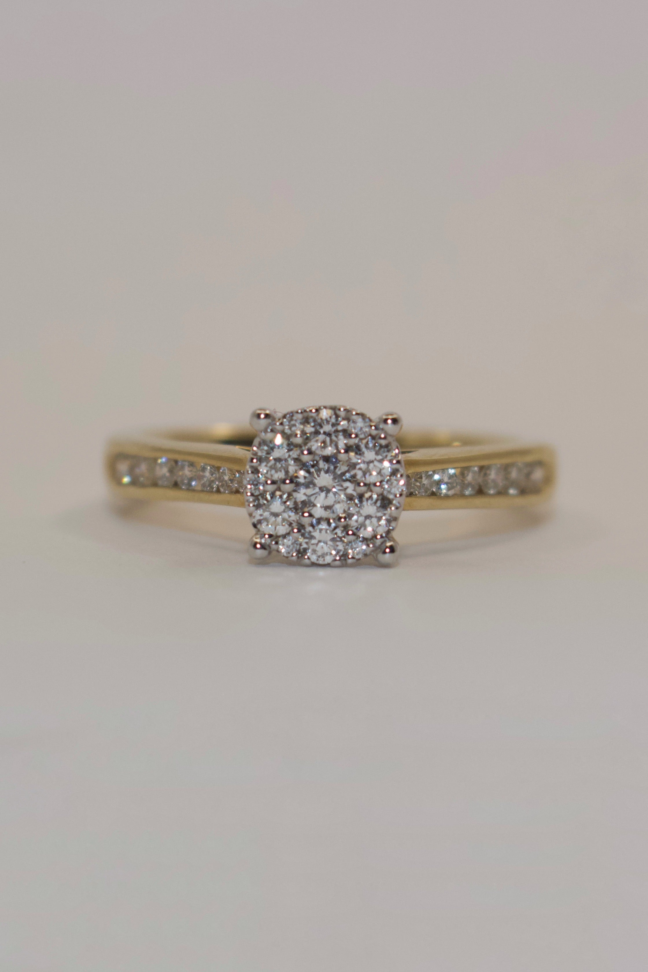 9K Yellow Gold 50pt Illusion Solitaire with Diamond Band