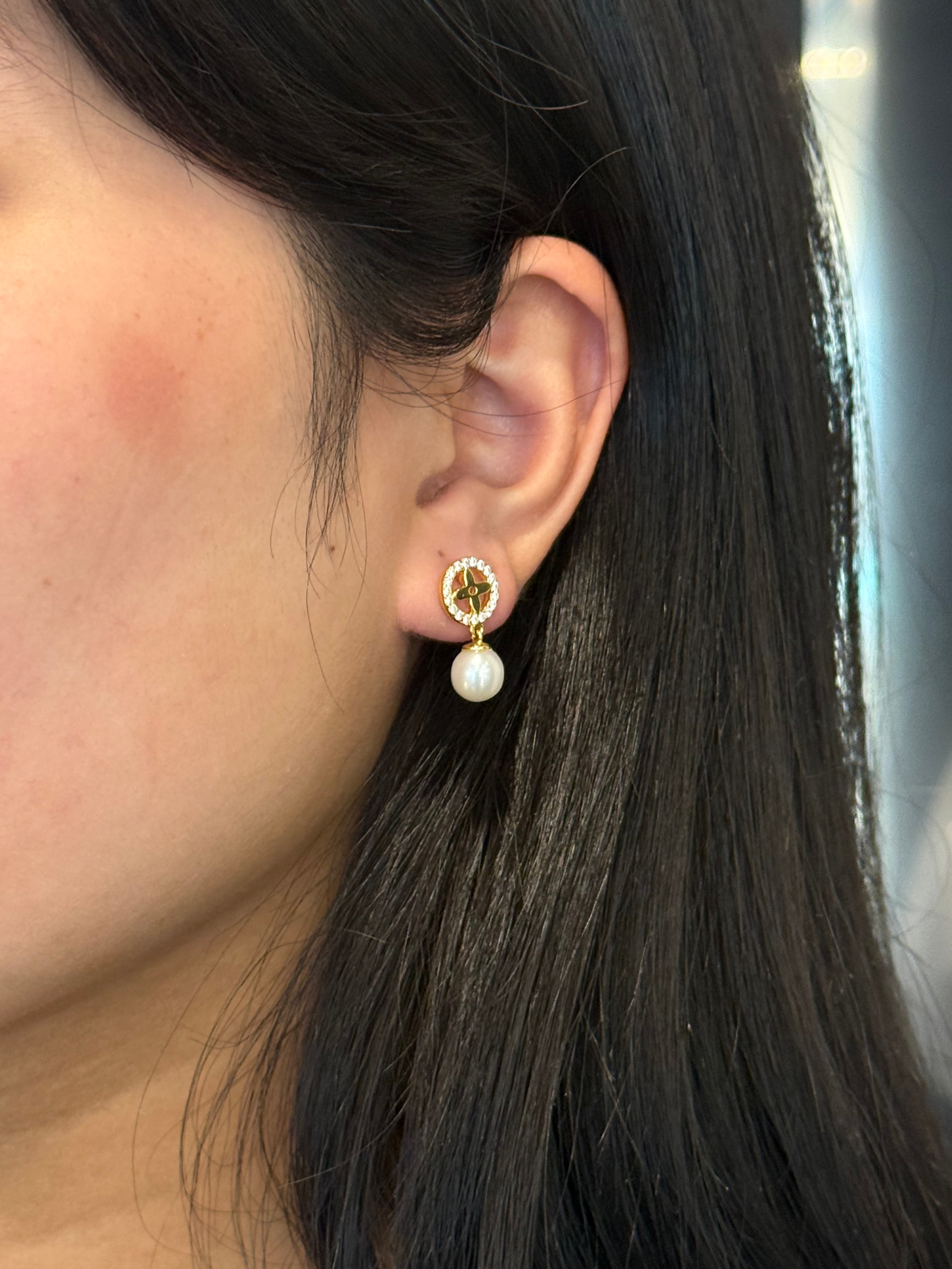 Yellow Gold Plated Sterling Silver Quatrefoil Pearl Drop Earrings