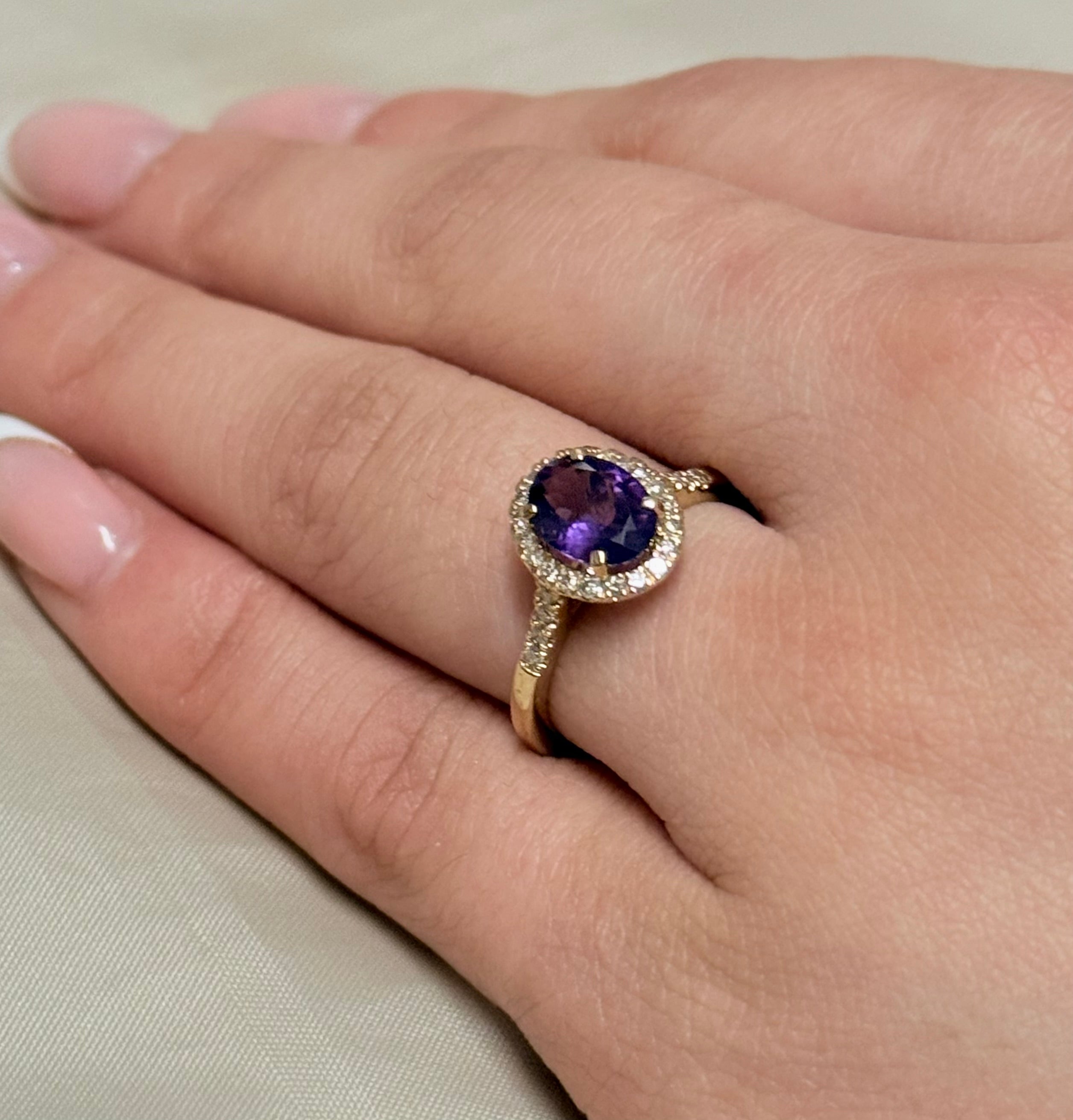 9K Yellow Gold Oval Amethyst with Diamond Halo and Band