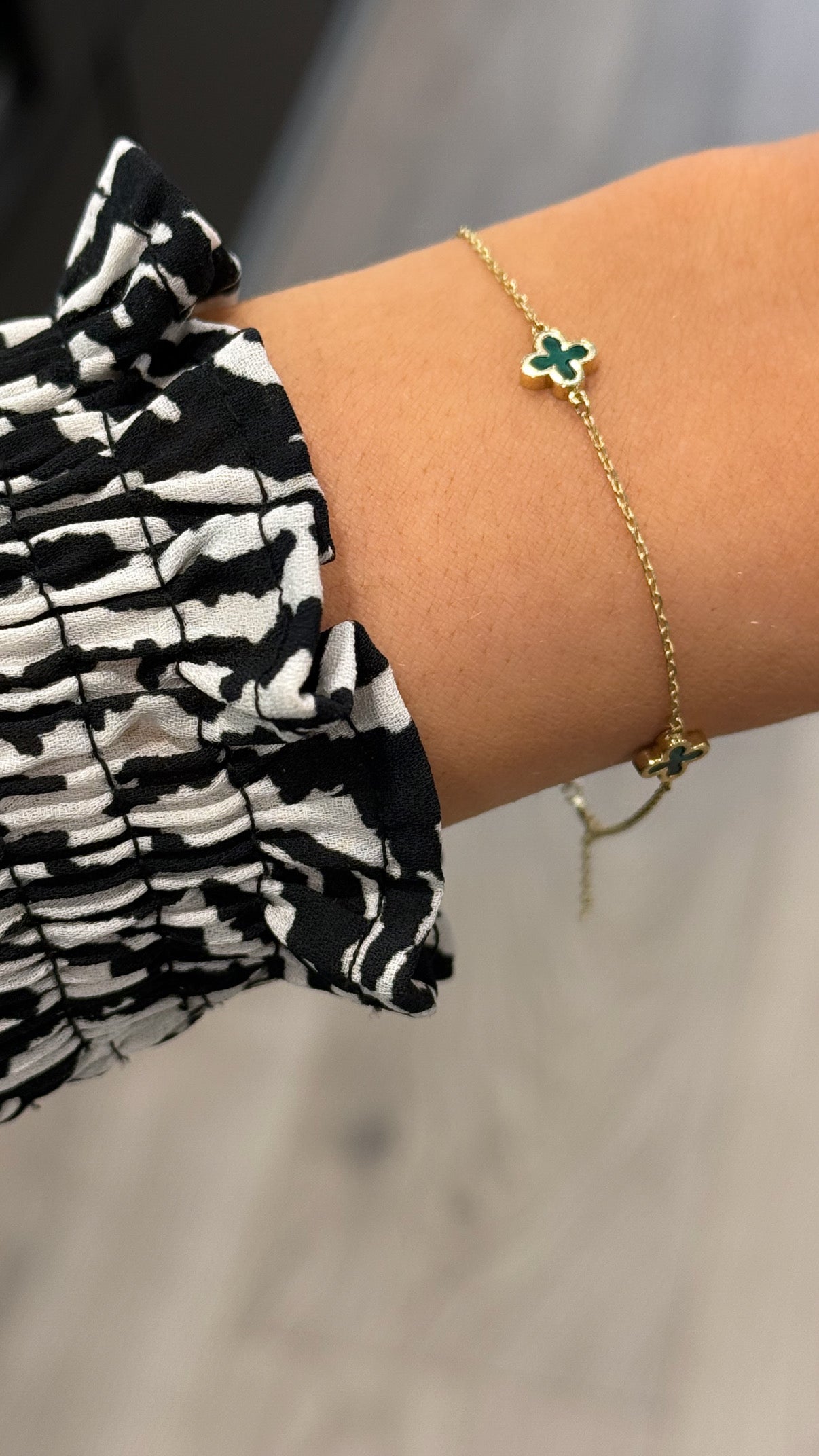 9ct Yellow Gold Malachite Clover Bracelet