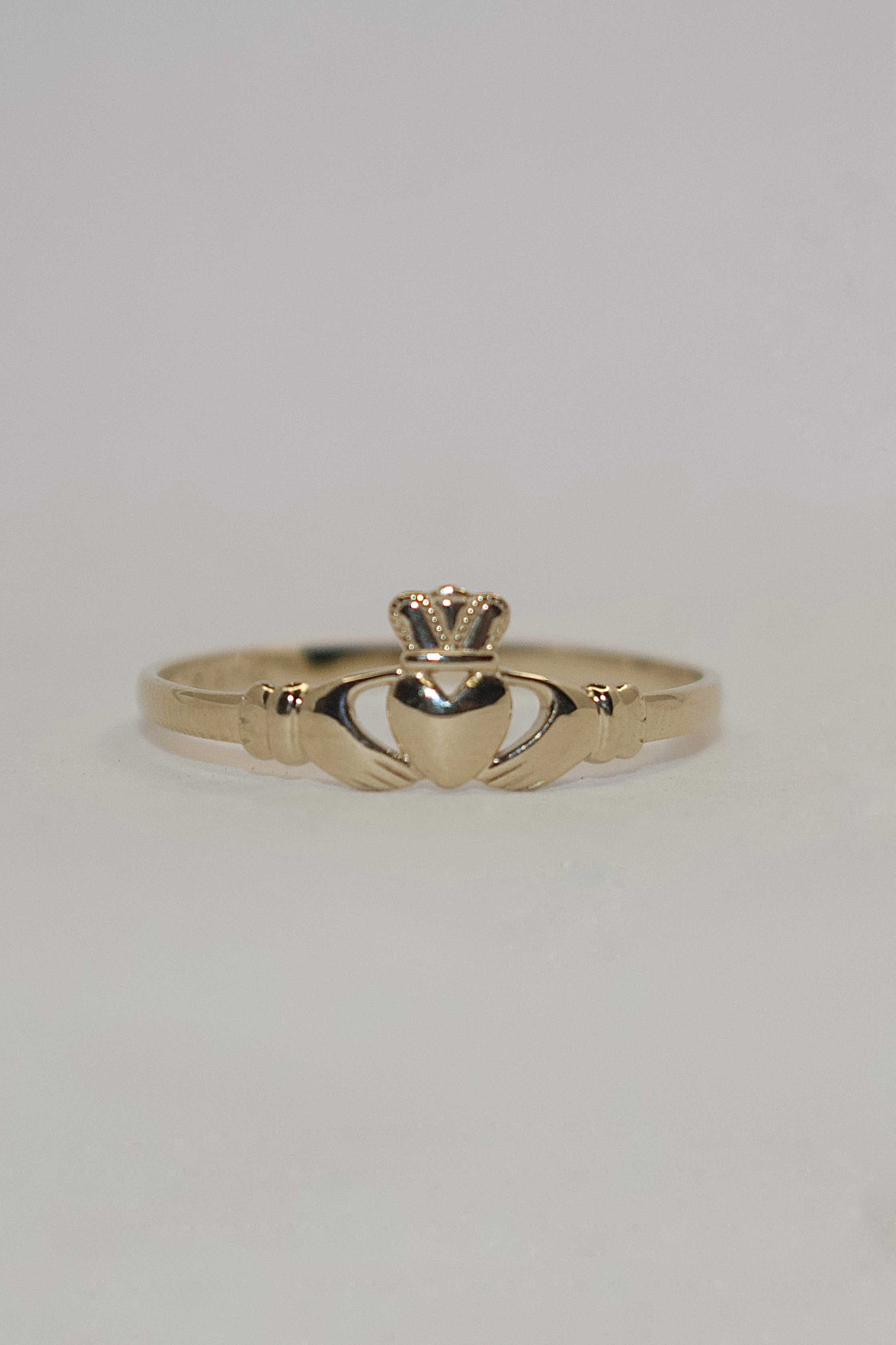 9ct Yellow Gold Dainty Claddagh Ring