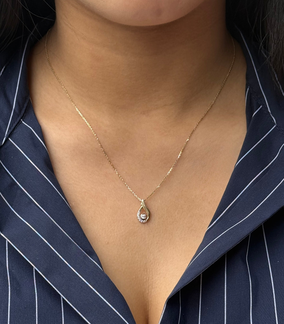 9ct Yellow Gold CZ Teardrop Pendant