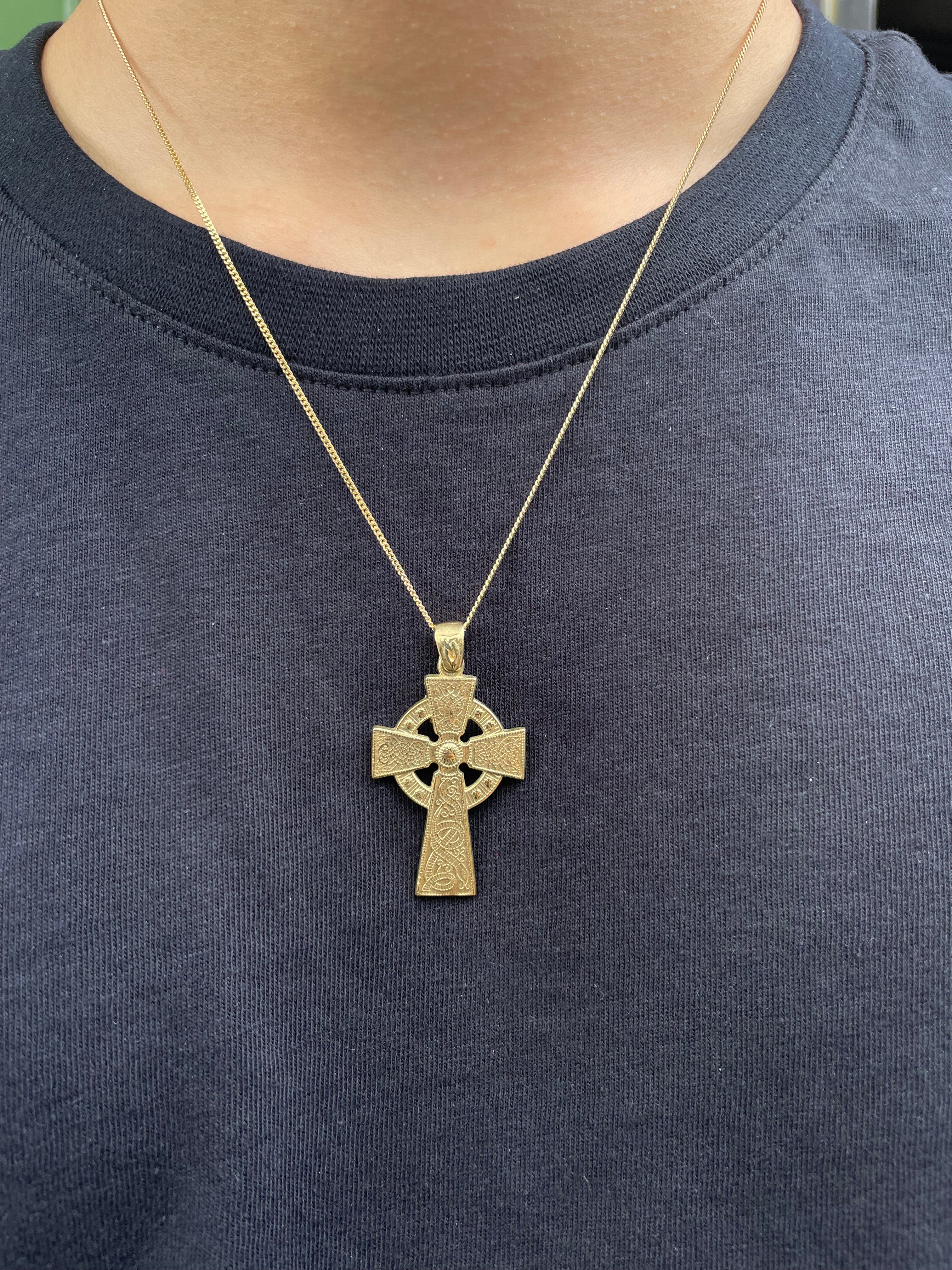 9ct Yellow Gold Celtic Cross Large Pendant