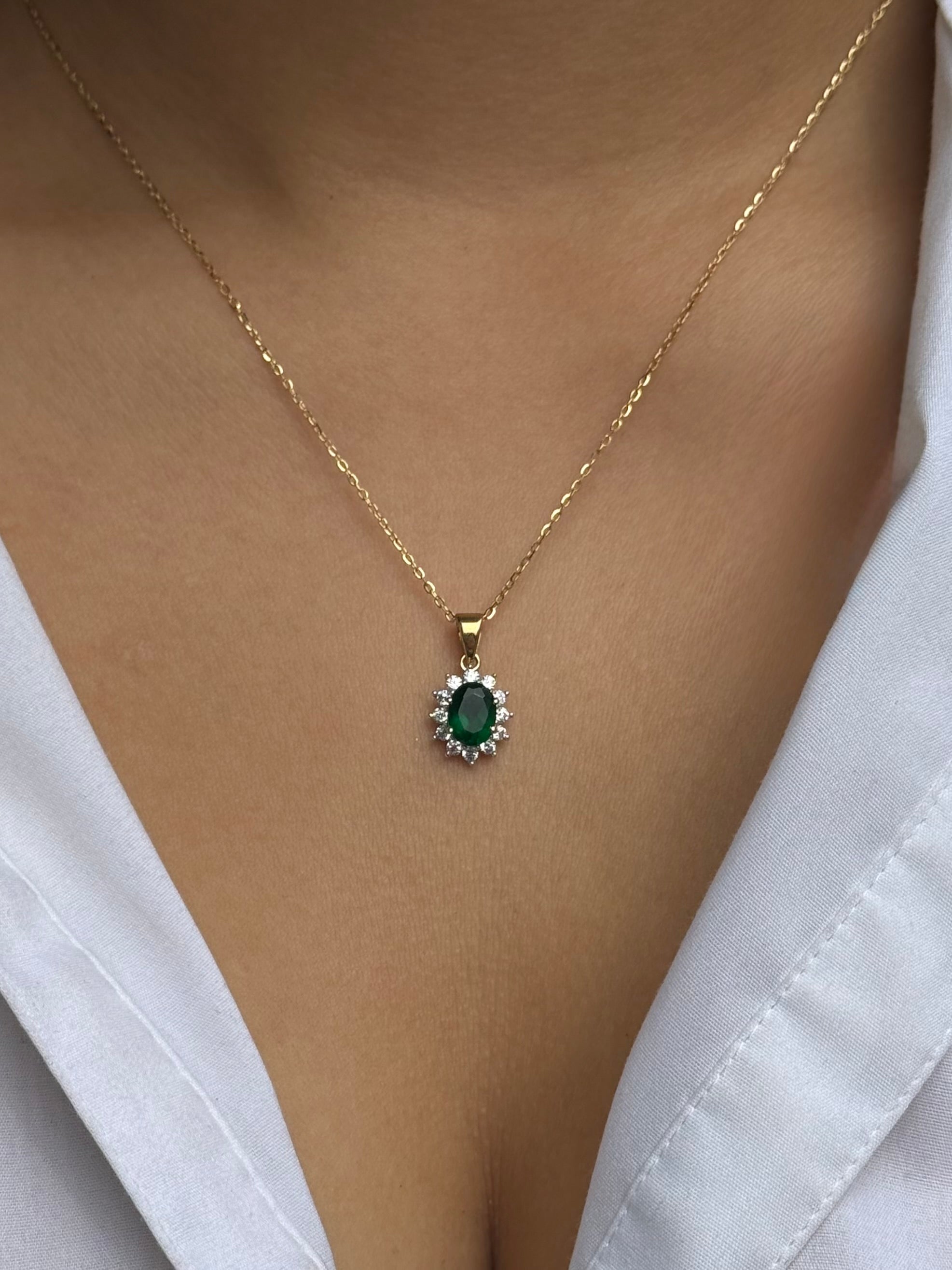 9ct Yellow Gold Green Stone Oval CZ Cluster Pendant