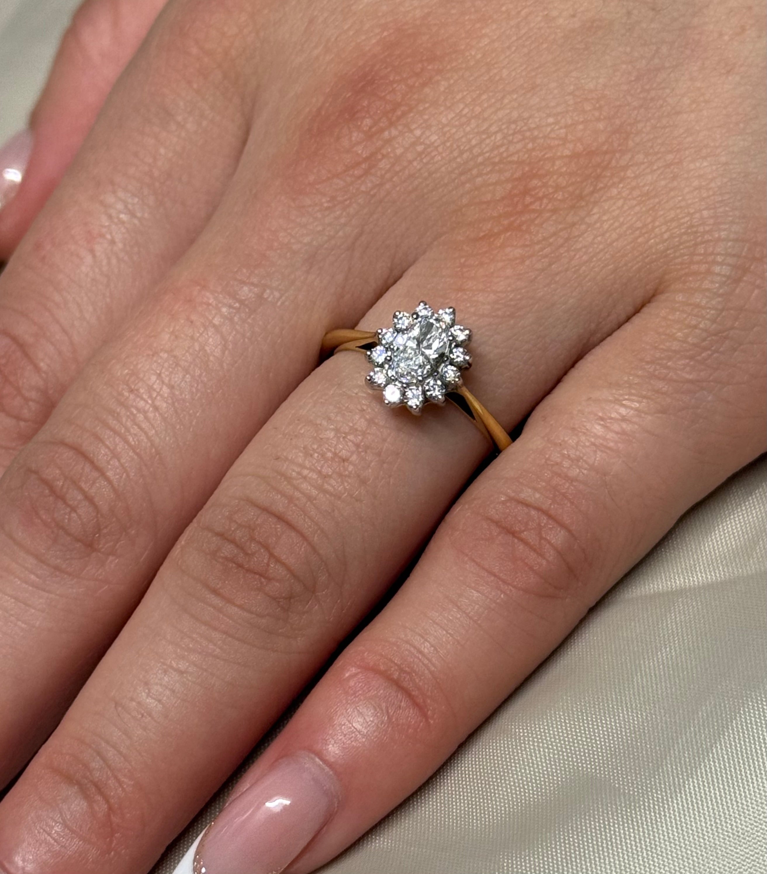 18K Yellow Gold Oval Diamond Cluster Ring