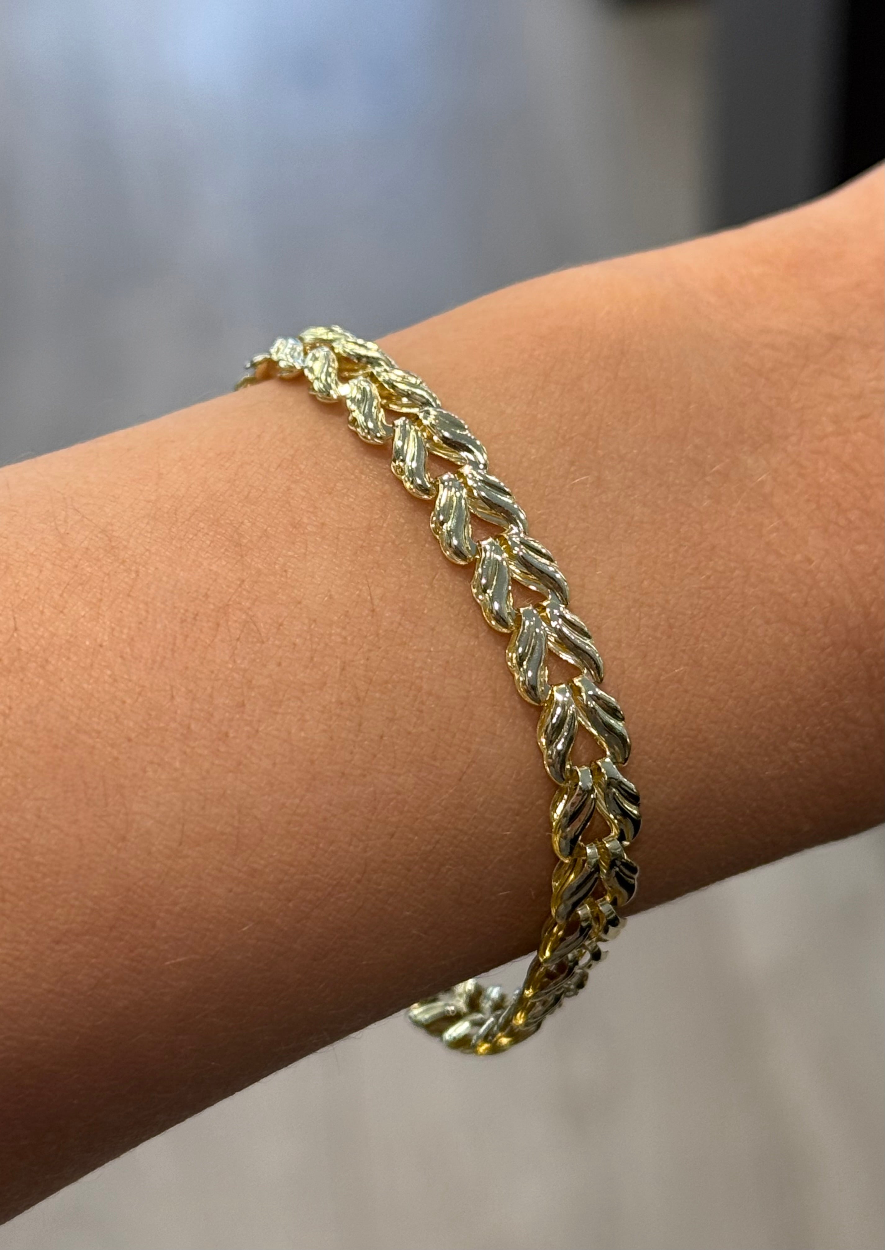 9ct Yellow Gold Leaf Style Bracelet