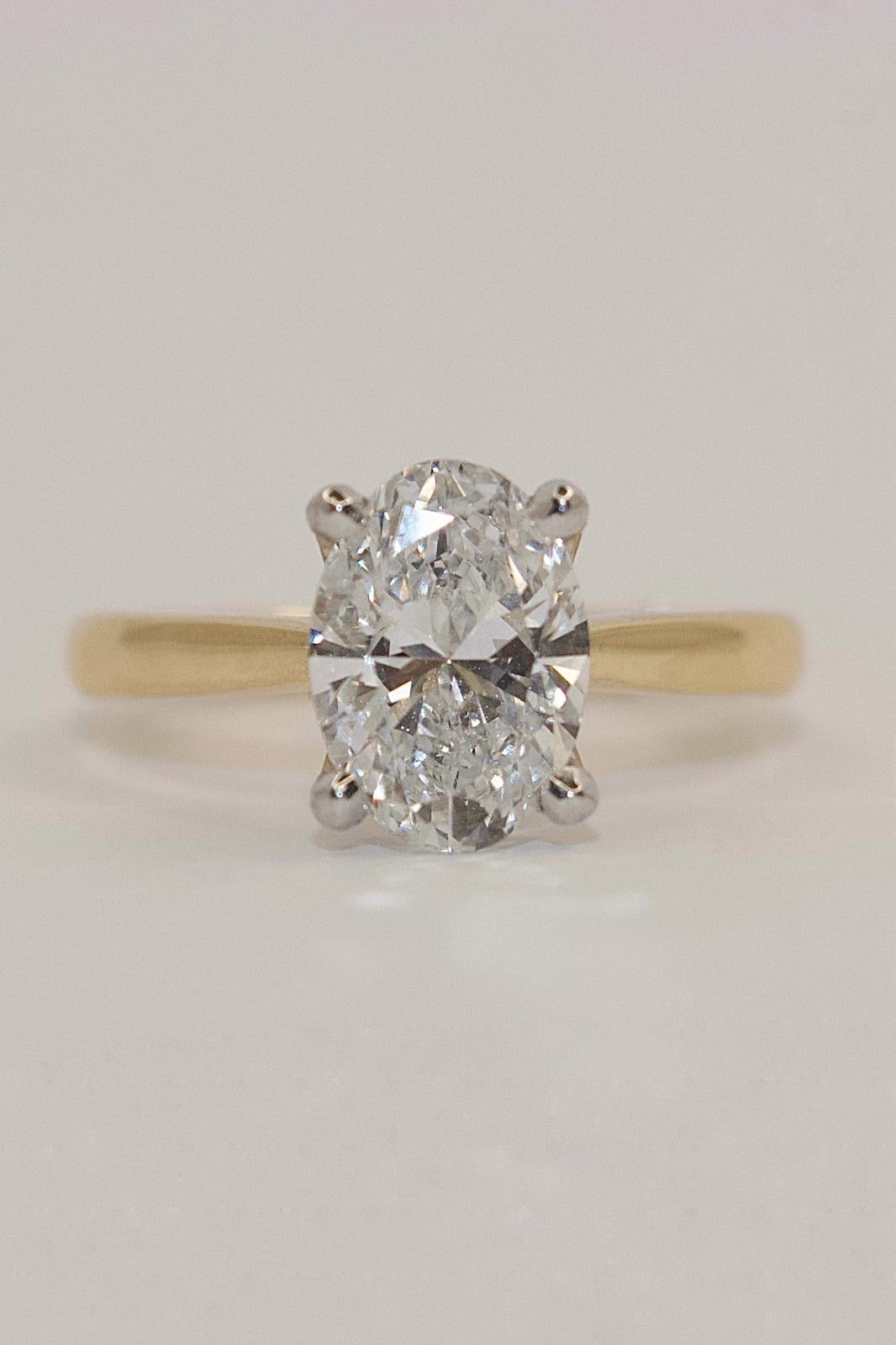 18K Yellow Gold 2.01ct Oval Laboratory Grown Diamond Solitaire