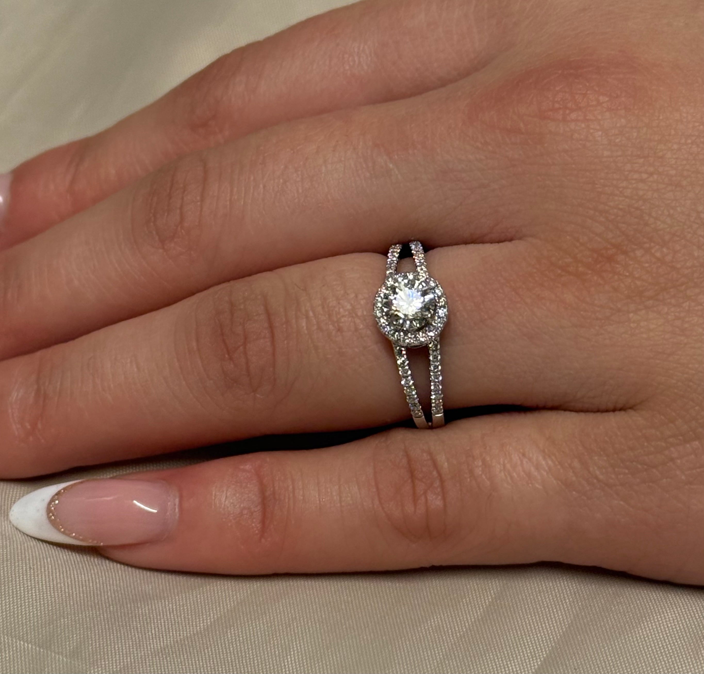 18K White Gold Brilliant Cut Halo with Split Diamond Band