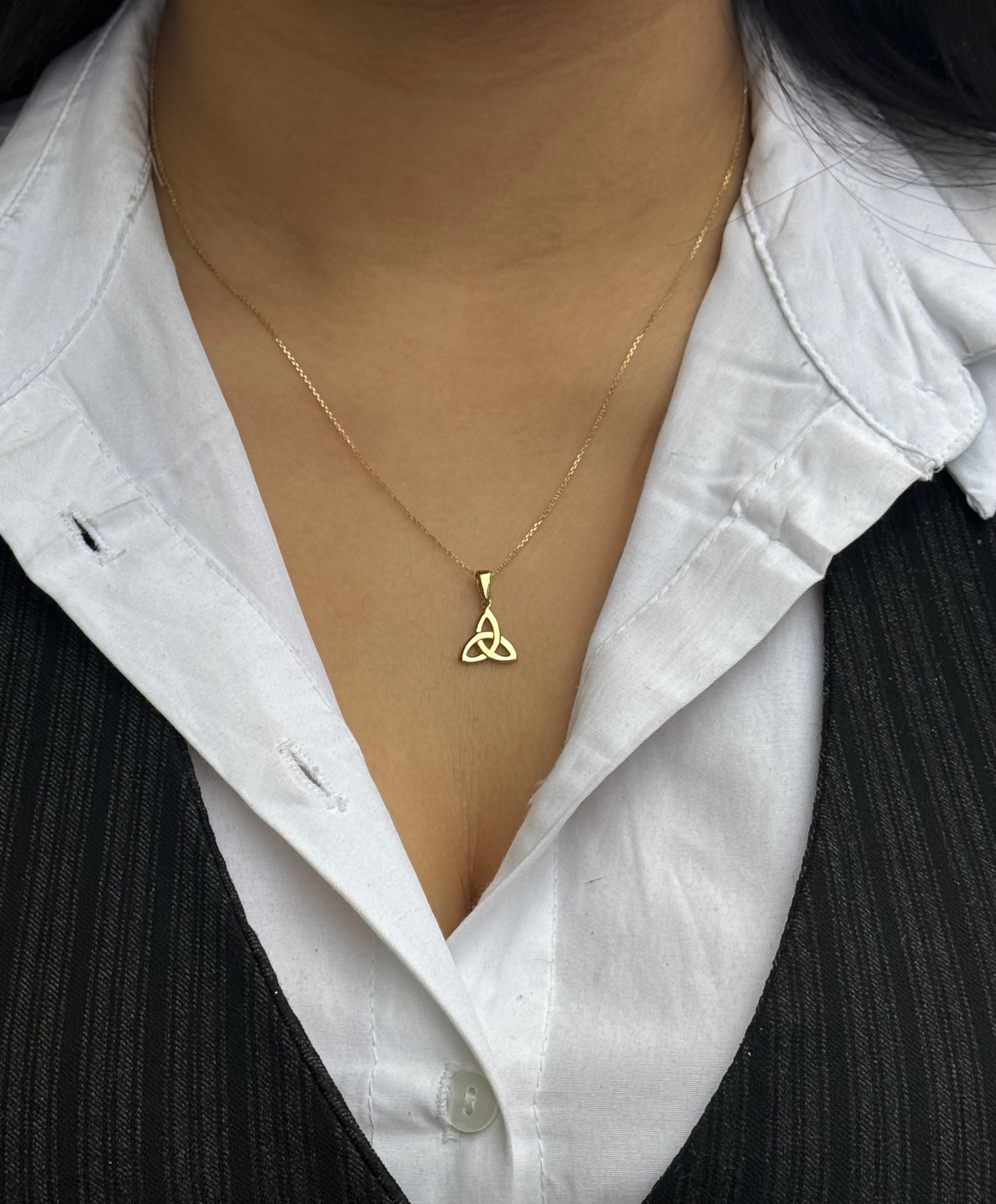 9ct Yellow Gold Trinity Knot Small Pendant