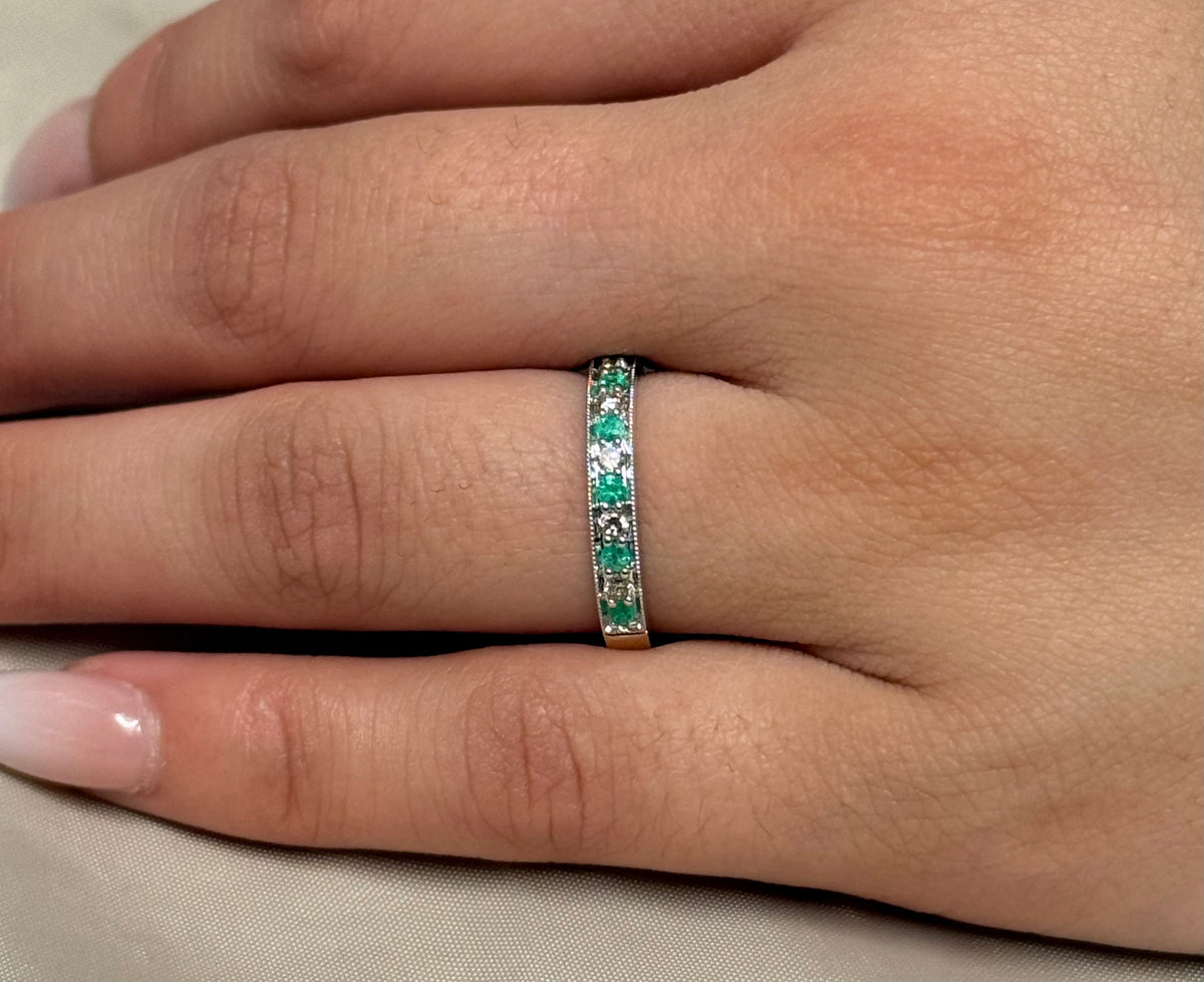 9K Yellow Gold Emerald and Diamond Milgrain Set Band