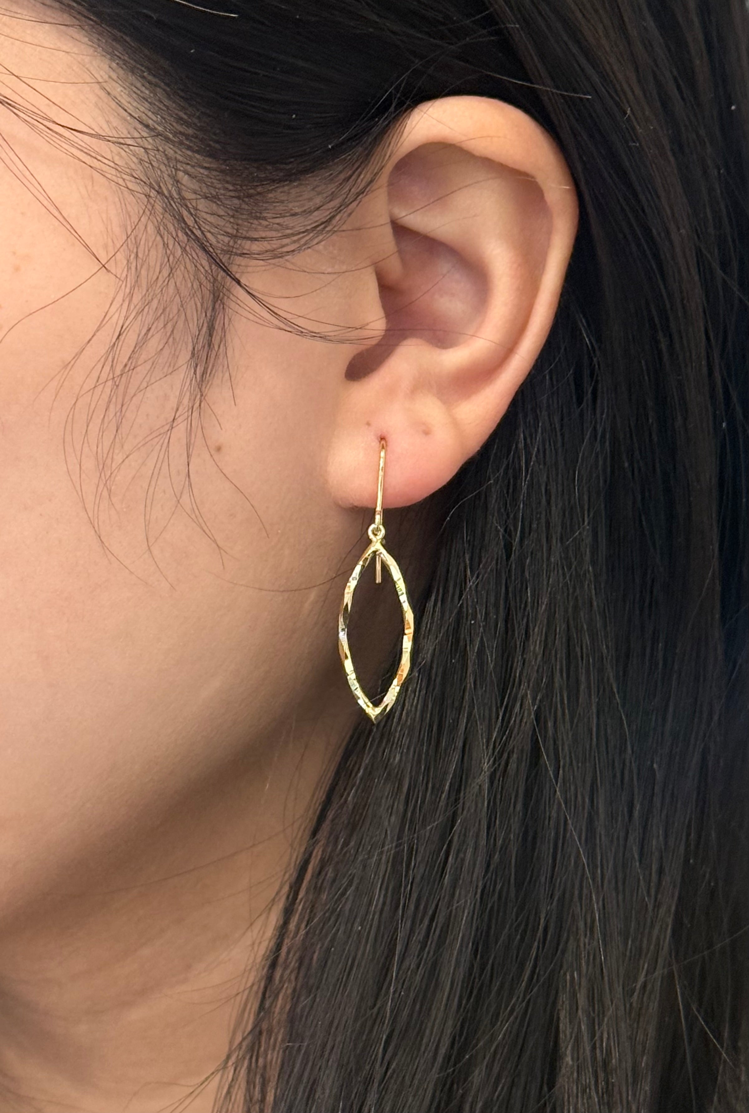 9ct Yellow Gold Diamond Cut Drop Earrings