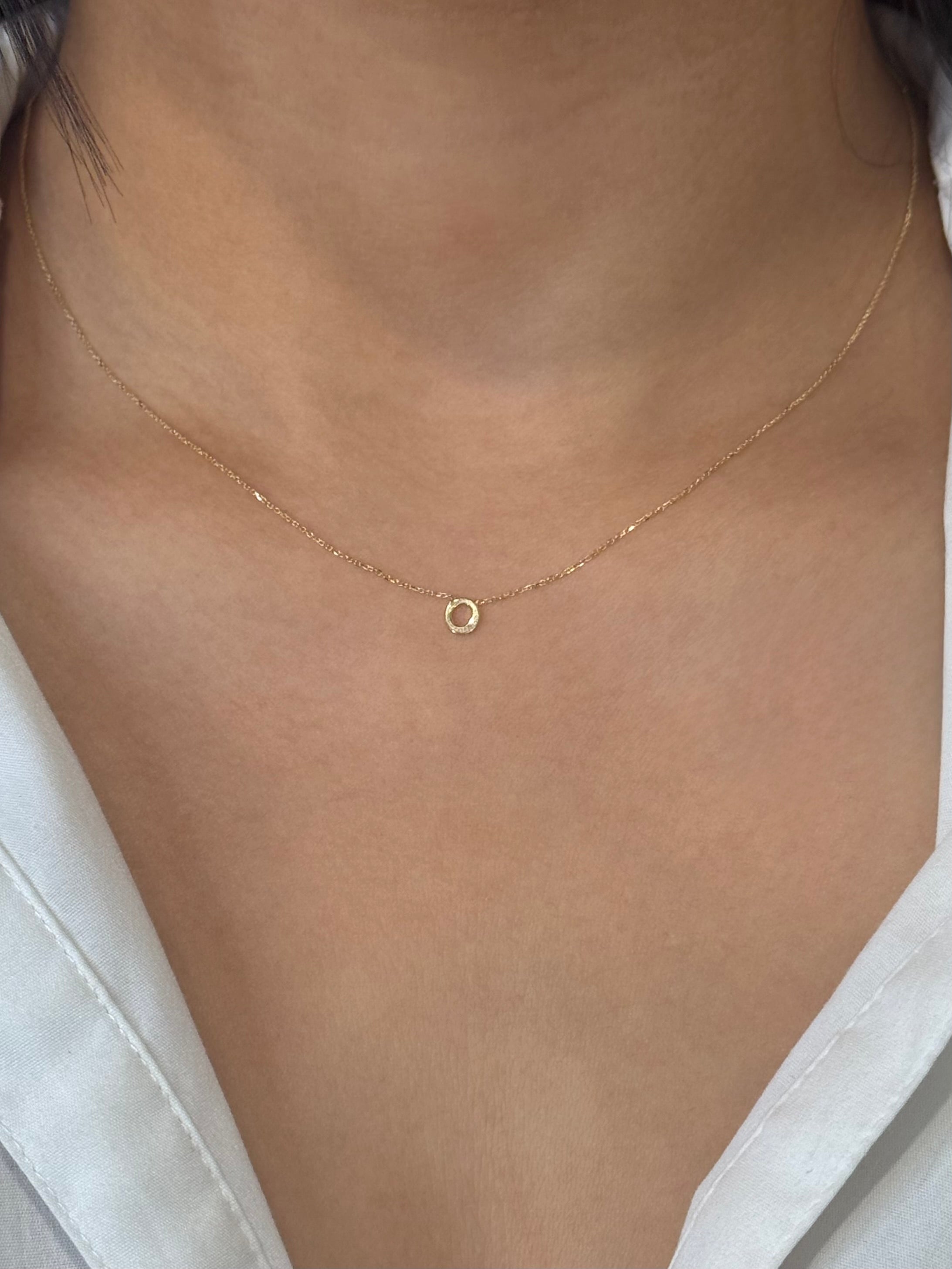 9ct Yellow Gold O Initial Necklace