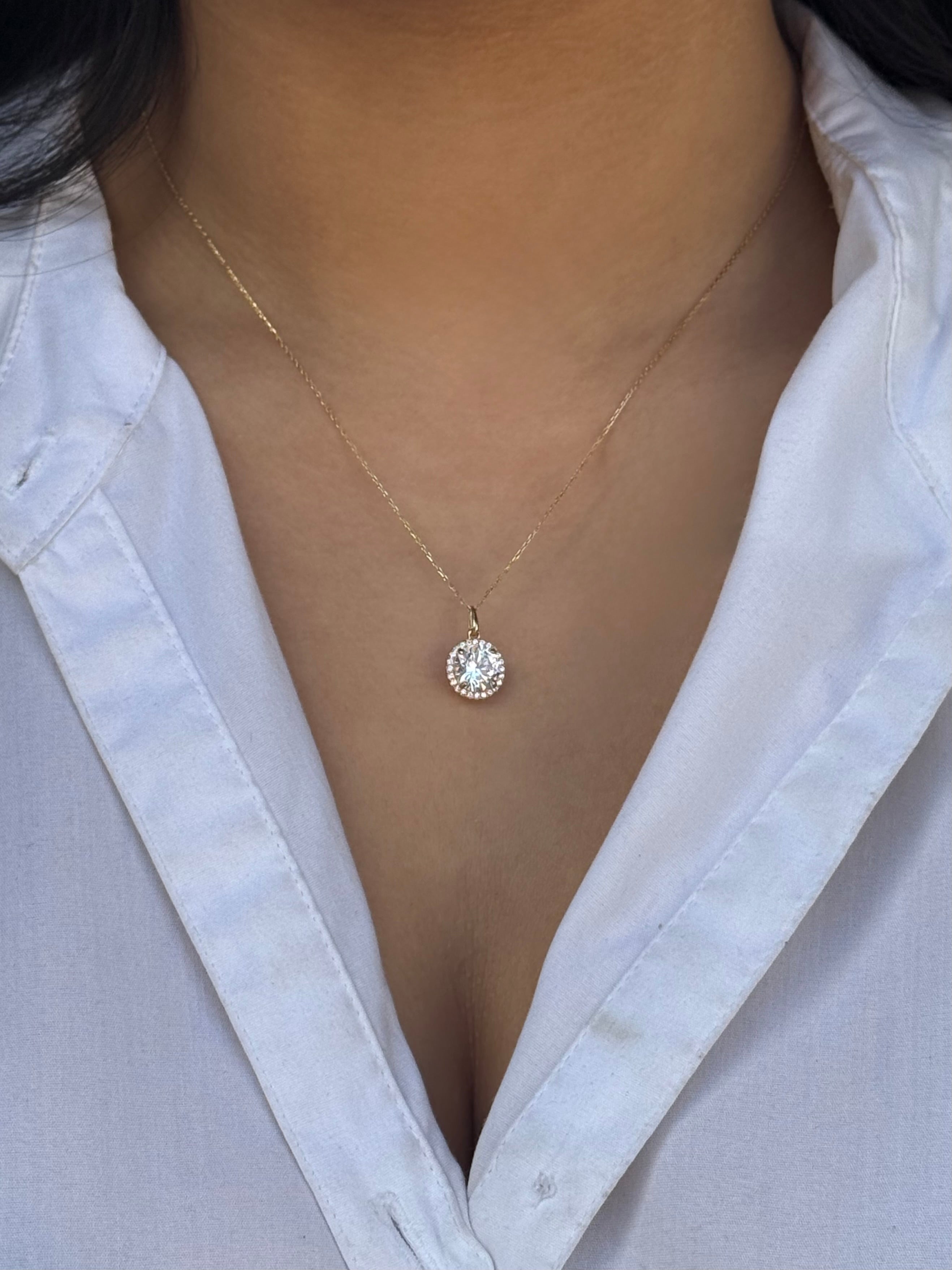 9ct Yellow Gold Round CZ Halo Pendant - Large