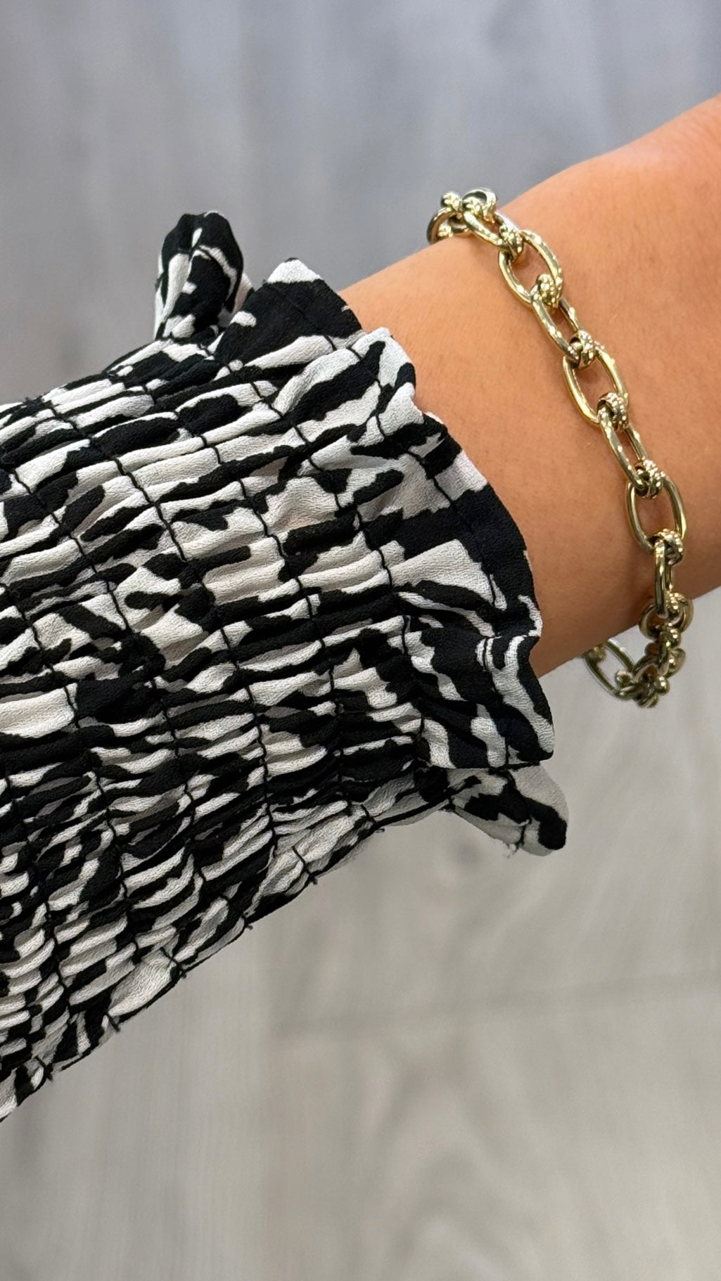 9ct Yellow Gold Paperlink Rollerball Style Bracelet