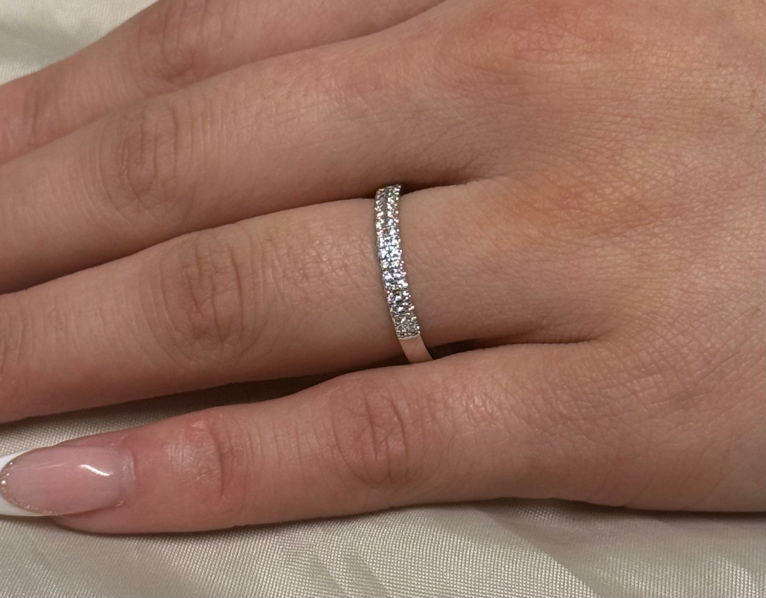 9k White Gold Double Row Diamond Band