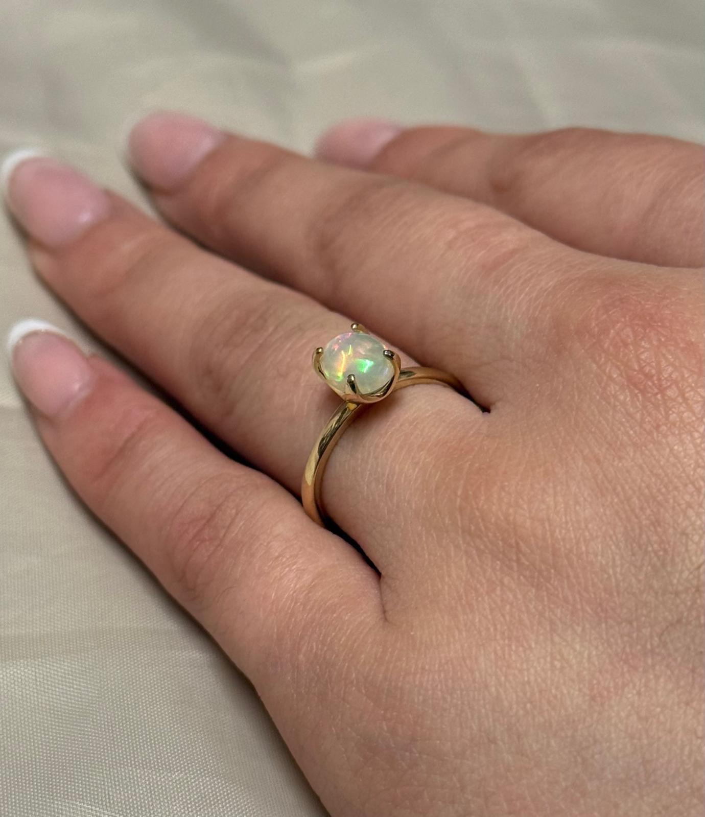 9K Yellow Gold Opal Solitaire