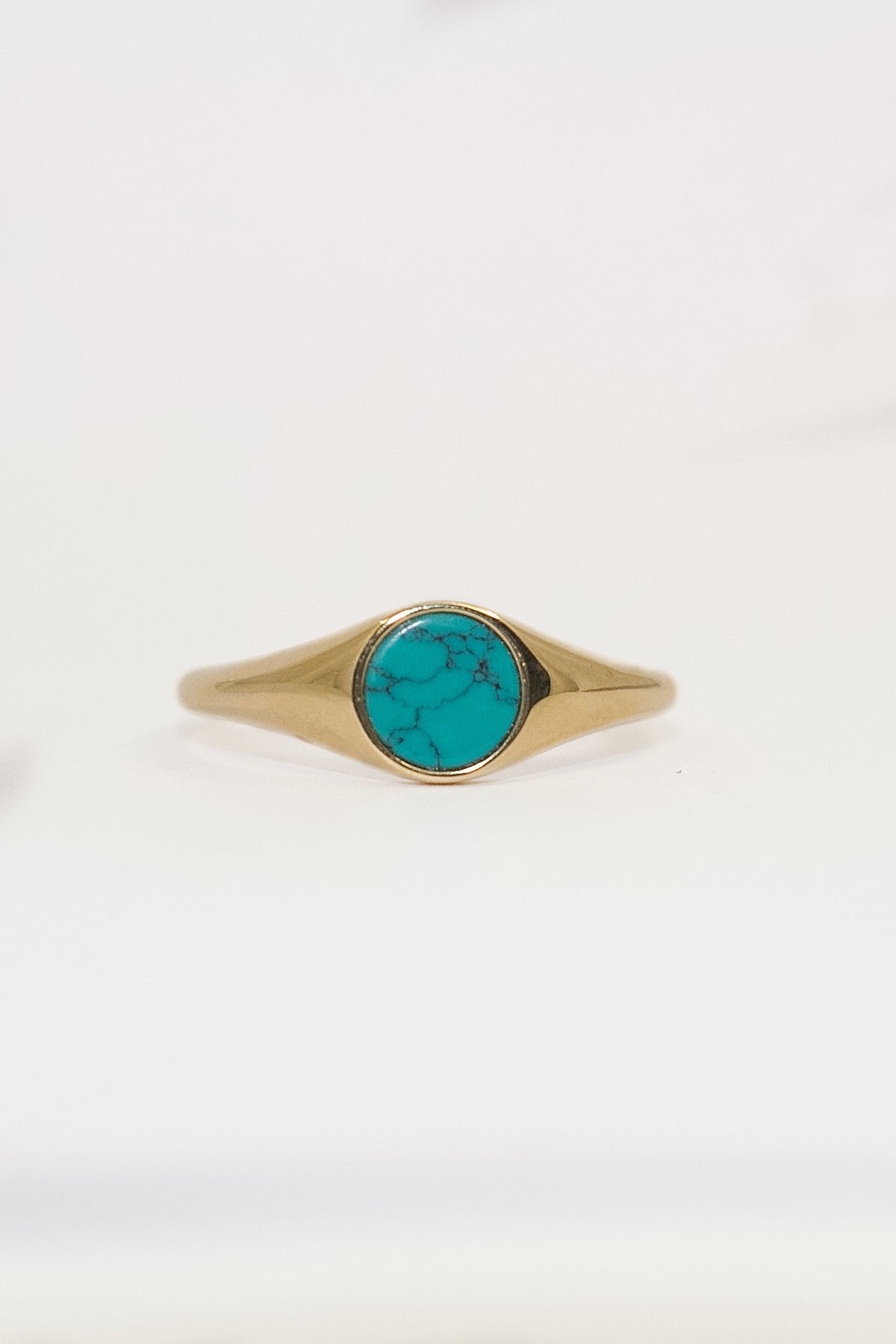 9K Yellow Gold Round Turquoise Signet Ring