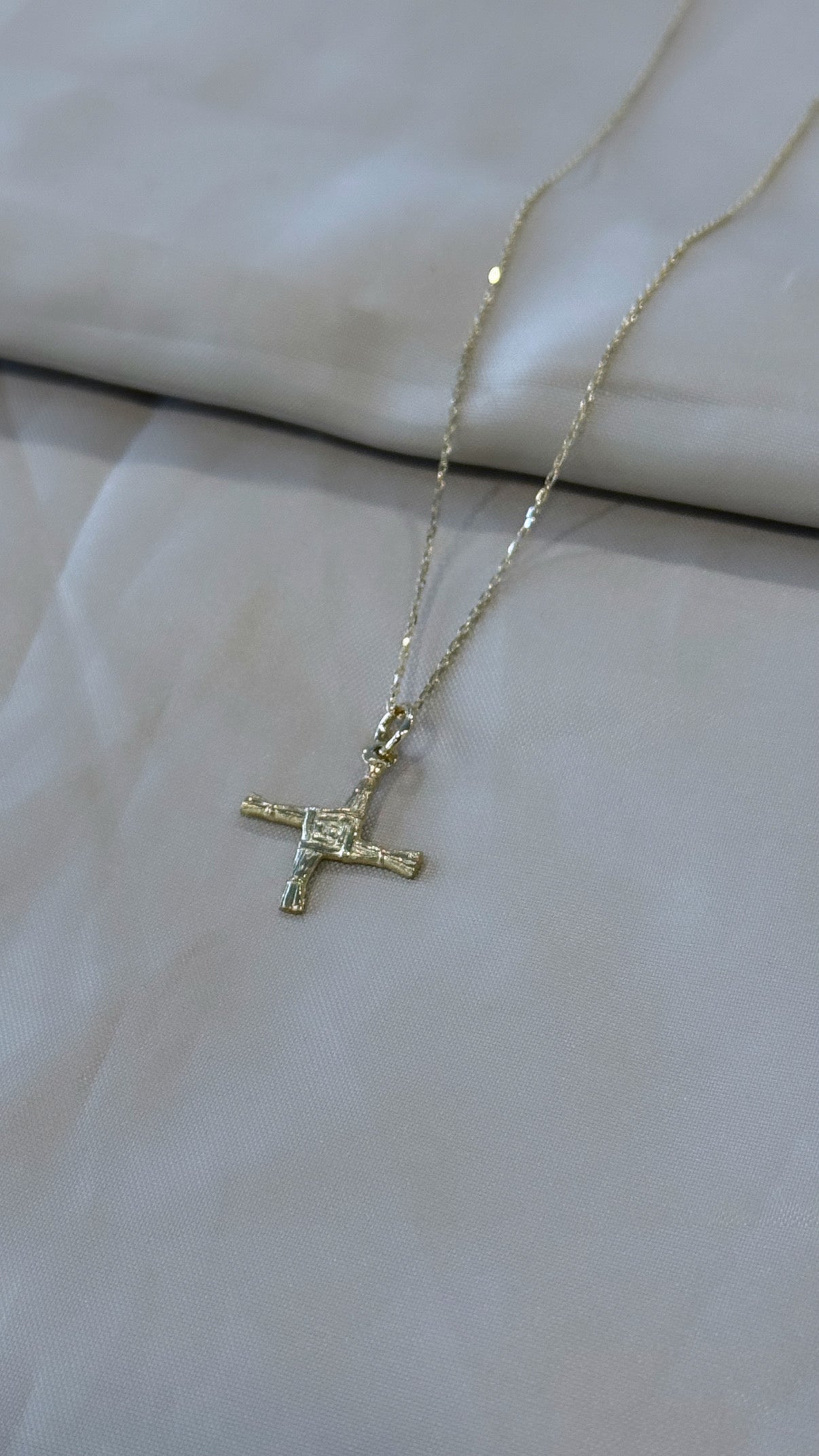 9ct Yellow Gold St. Brigid’s Cross Small Pendant