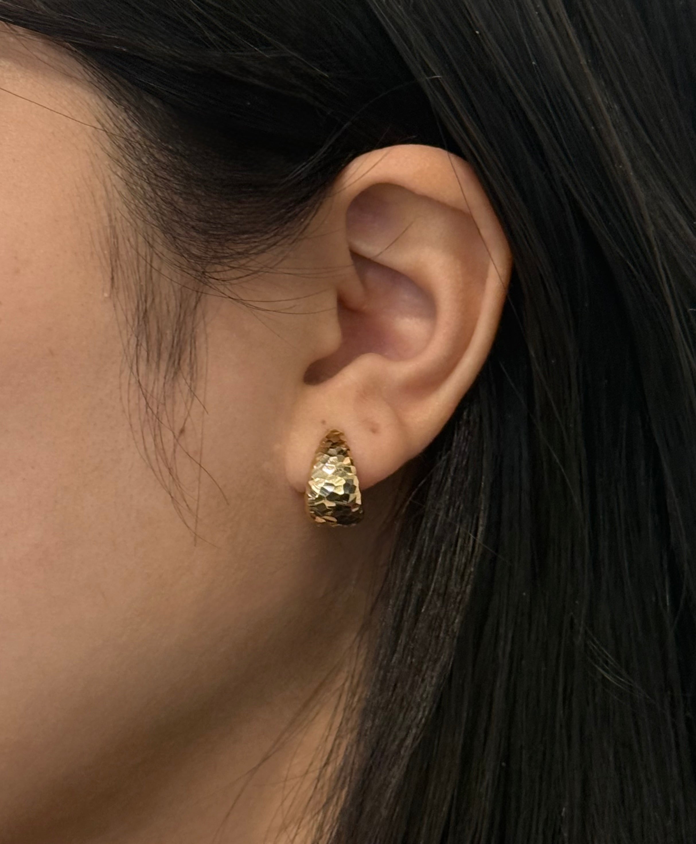 9ct Yellow Gold Diamond Cut Bulbous Stud Earrings