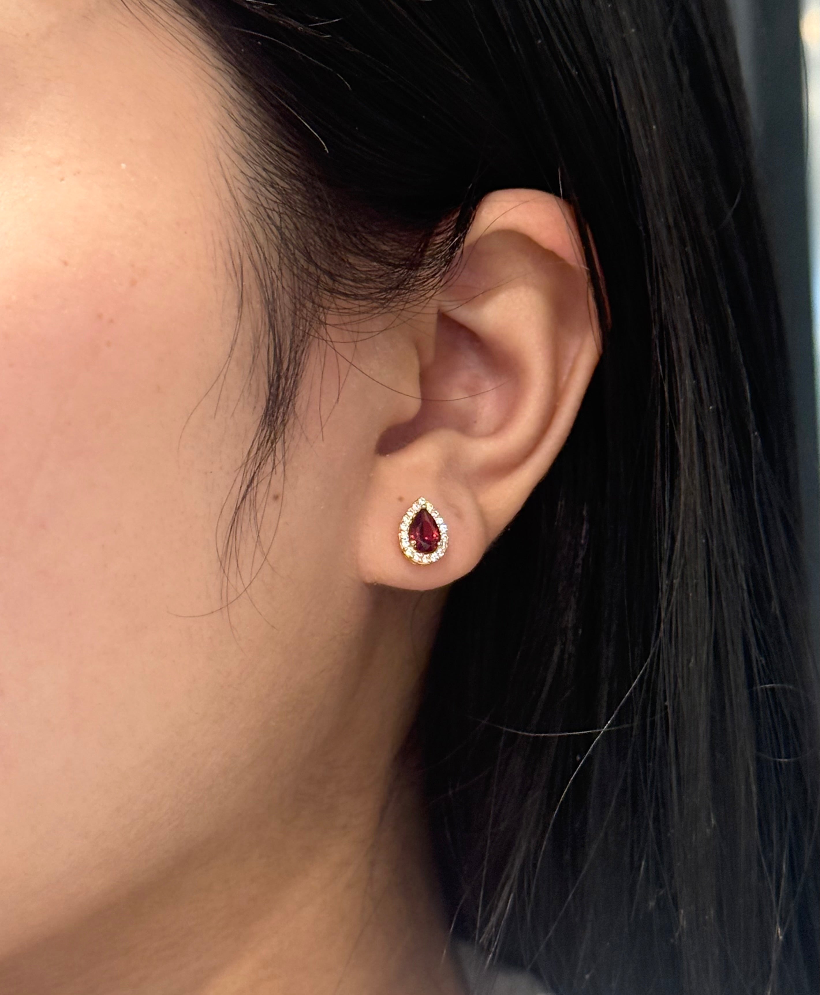 9ct Yellow Gold Small Red Cz Pear Studs