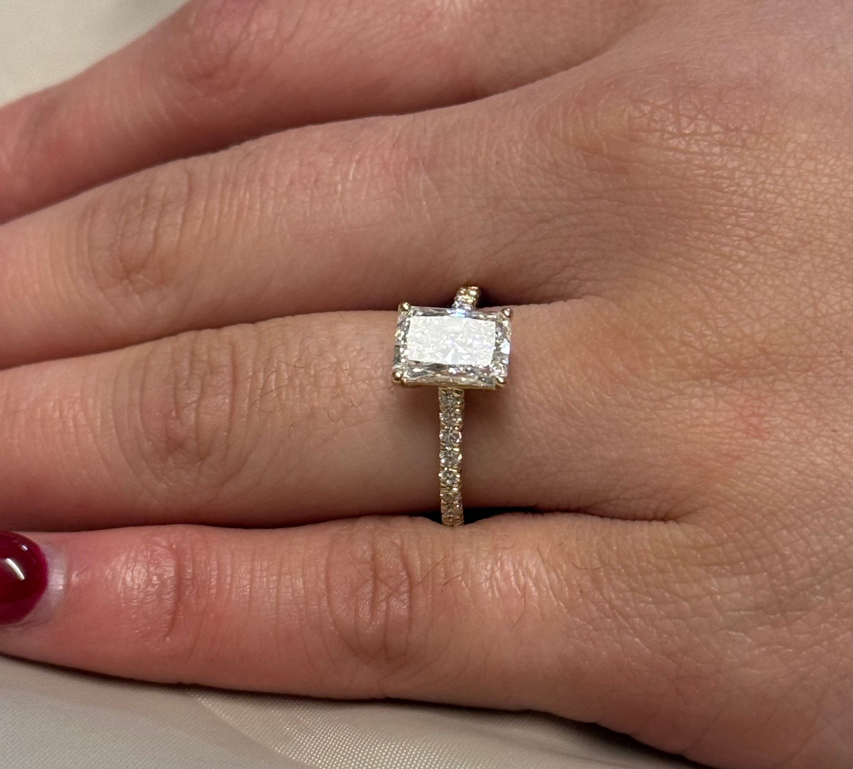 18k Yellow Gold 2.03ct Laboratory Grown Radiant Emerald Cut Diamond with Diamond Band