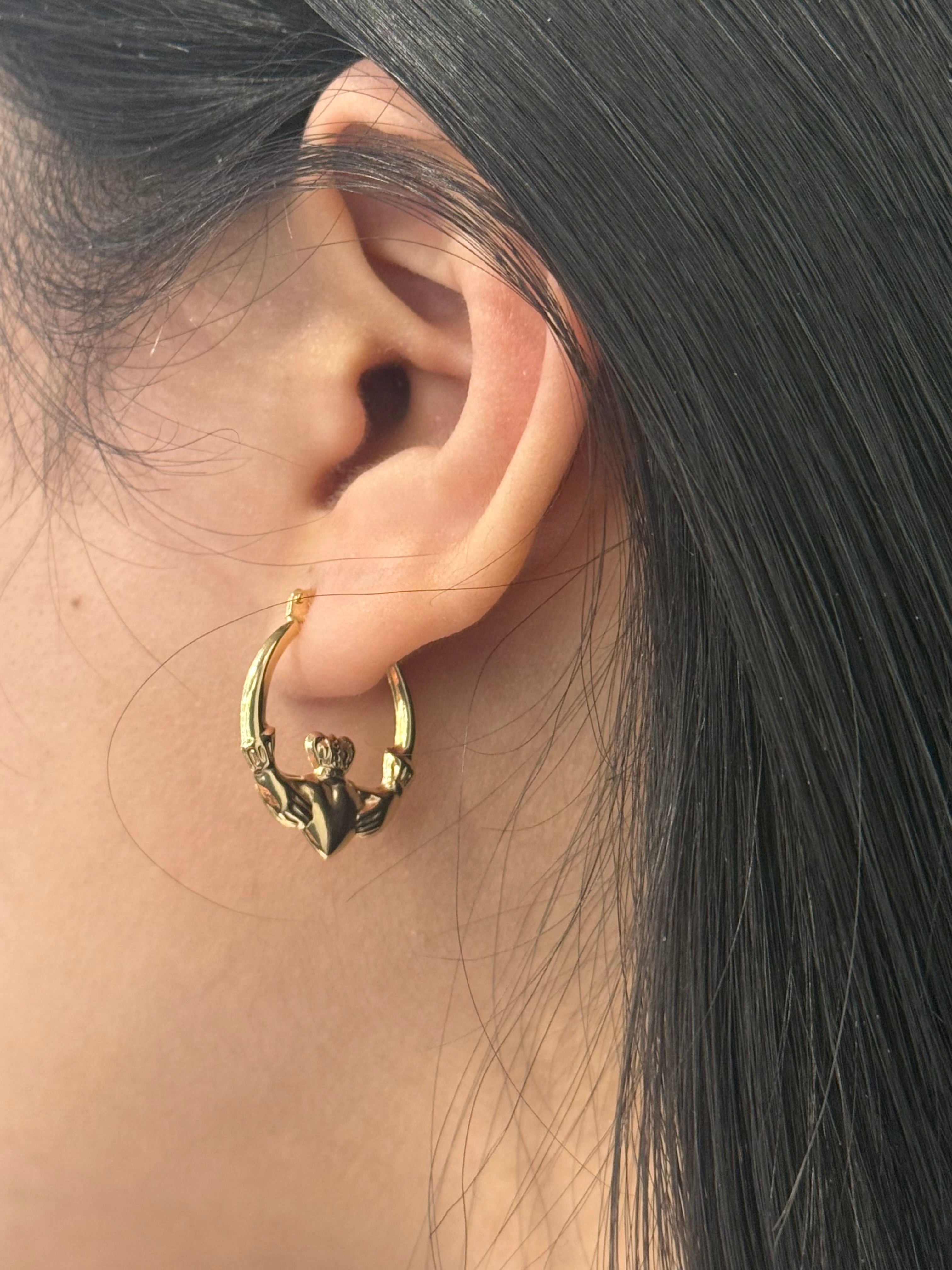 9ct Yellow Gold Medium Claddagh Hoops
