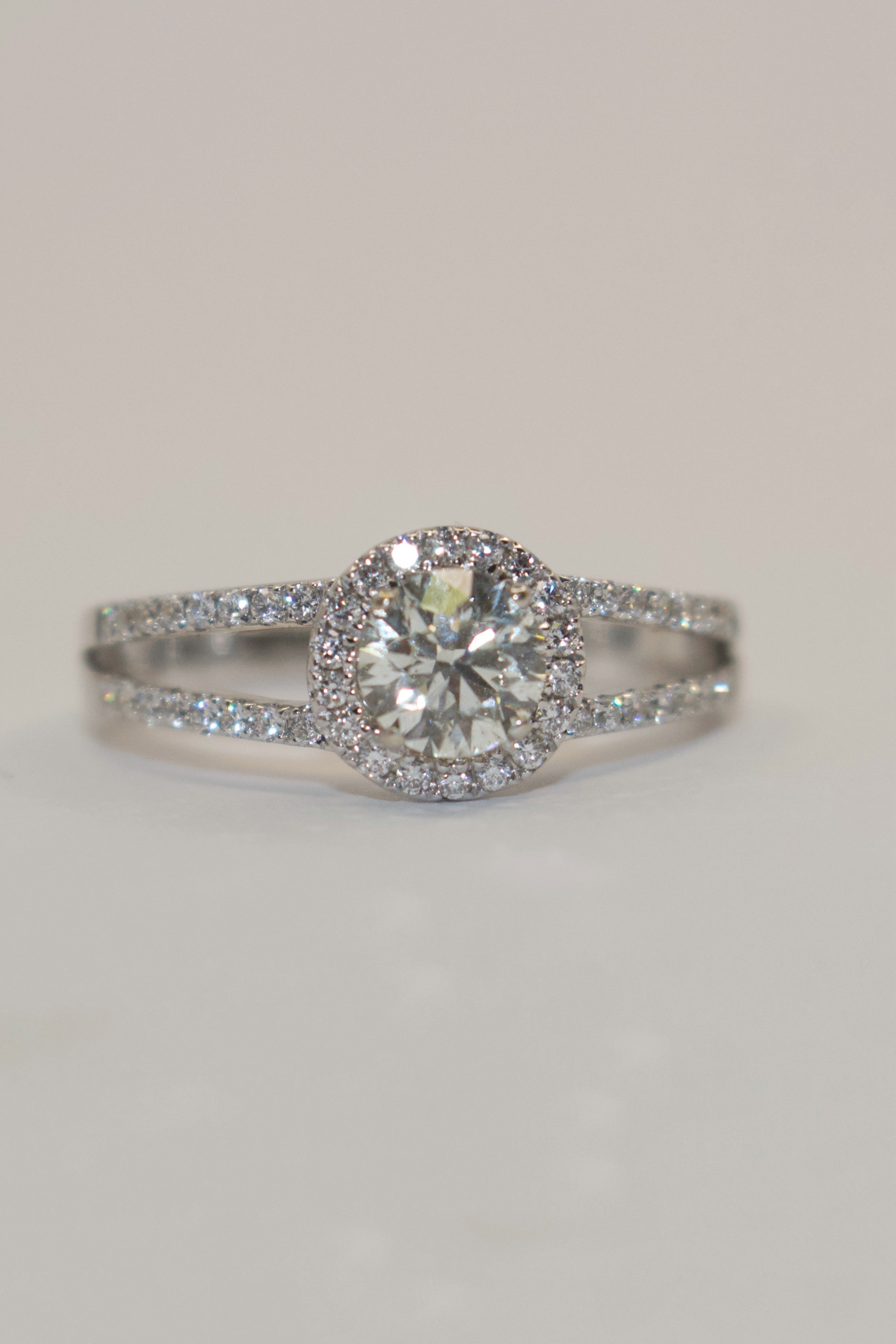18K White Gold Brilliant Cut Halo with Split Diamond Band