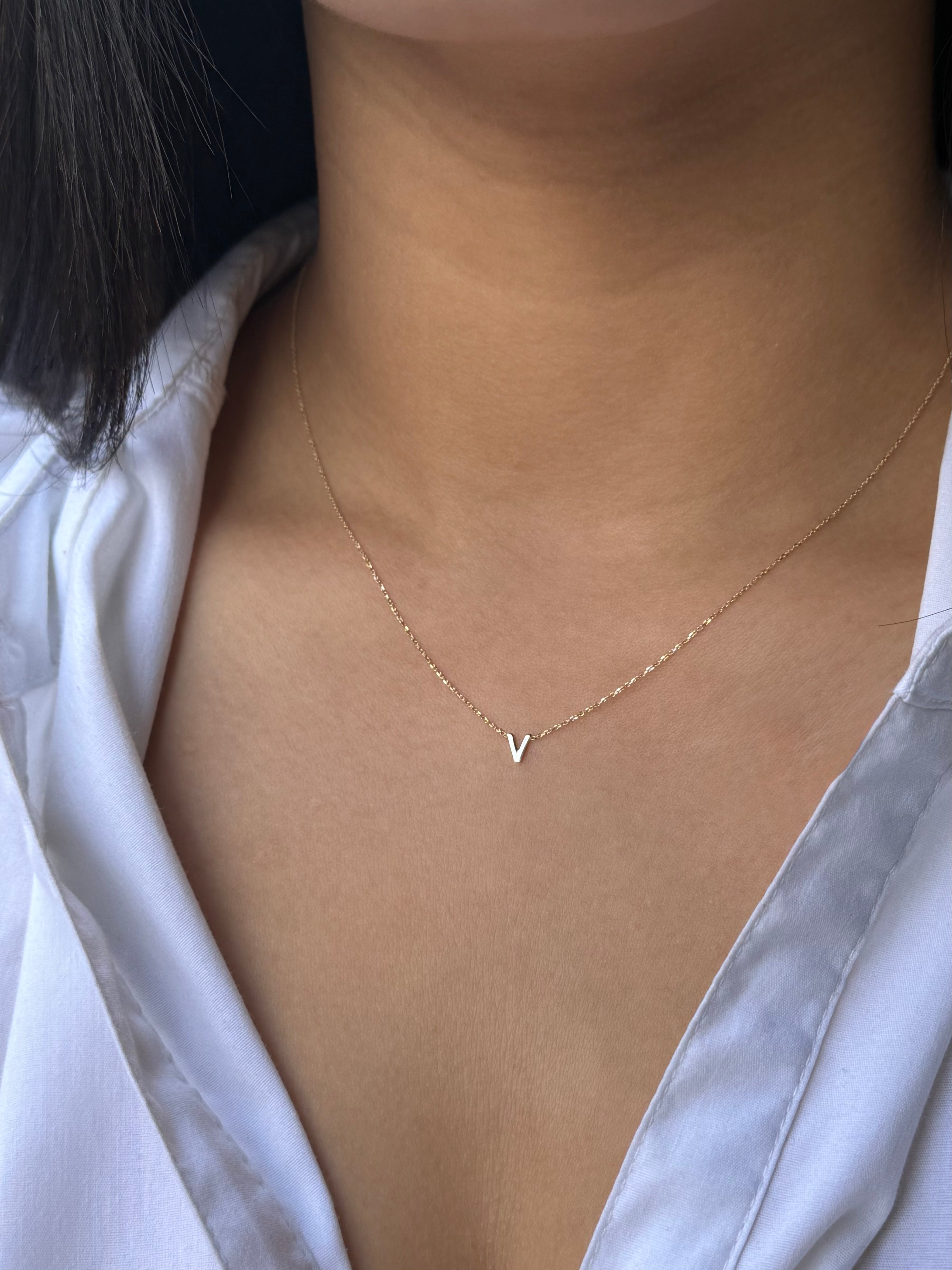 9ct Yellow Gold V Initial Necklace