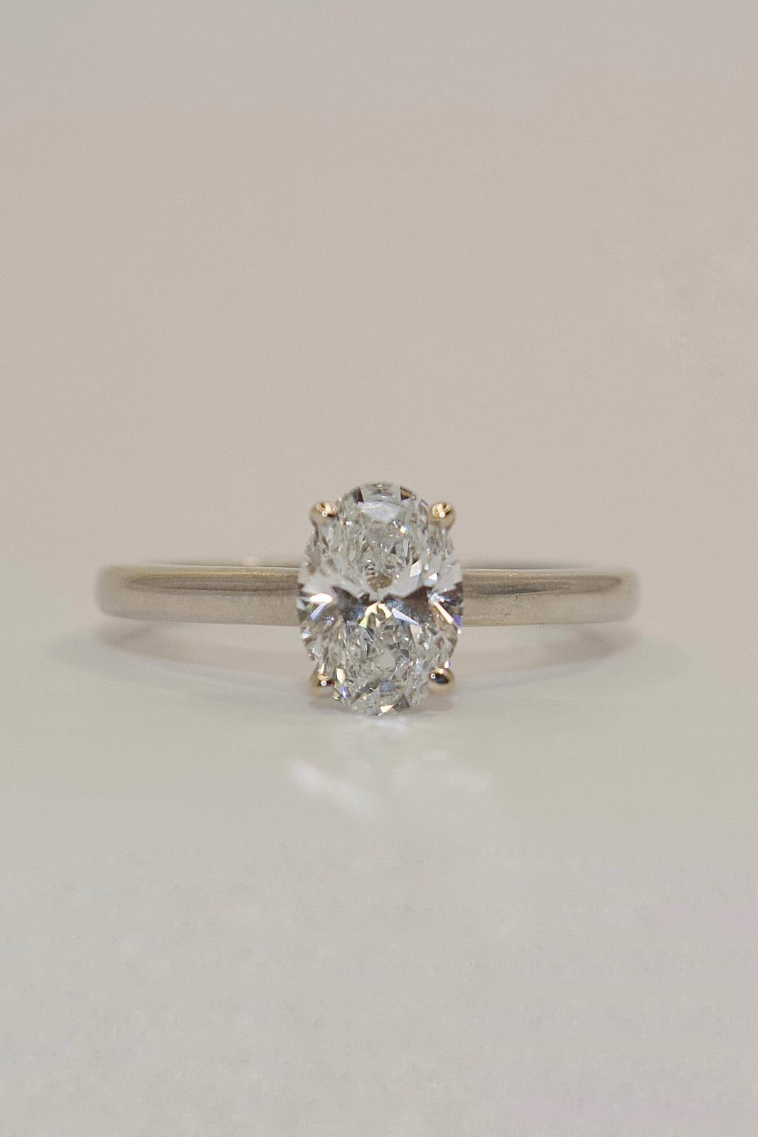 18K White Gold 1.05ct Oval Laboratory Grown Diamond Solitaire