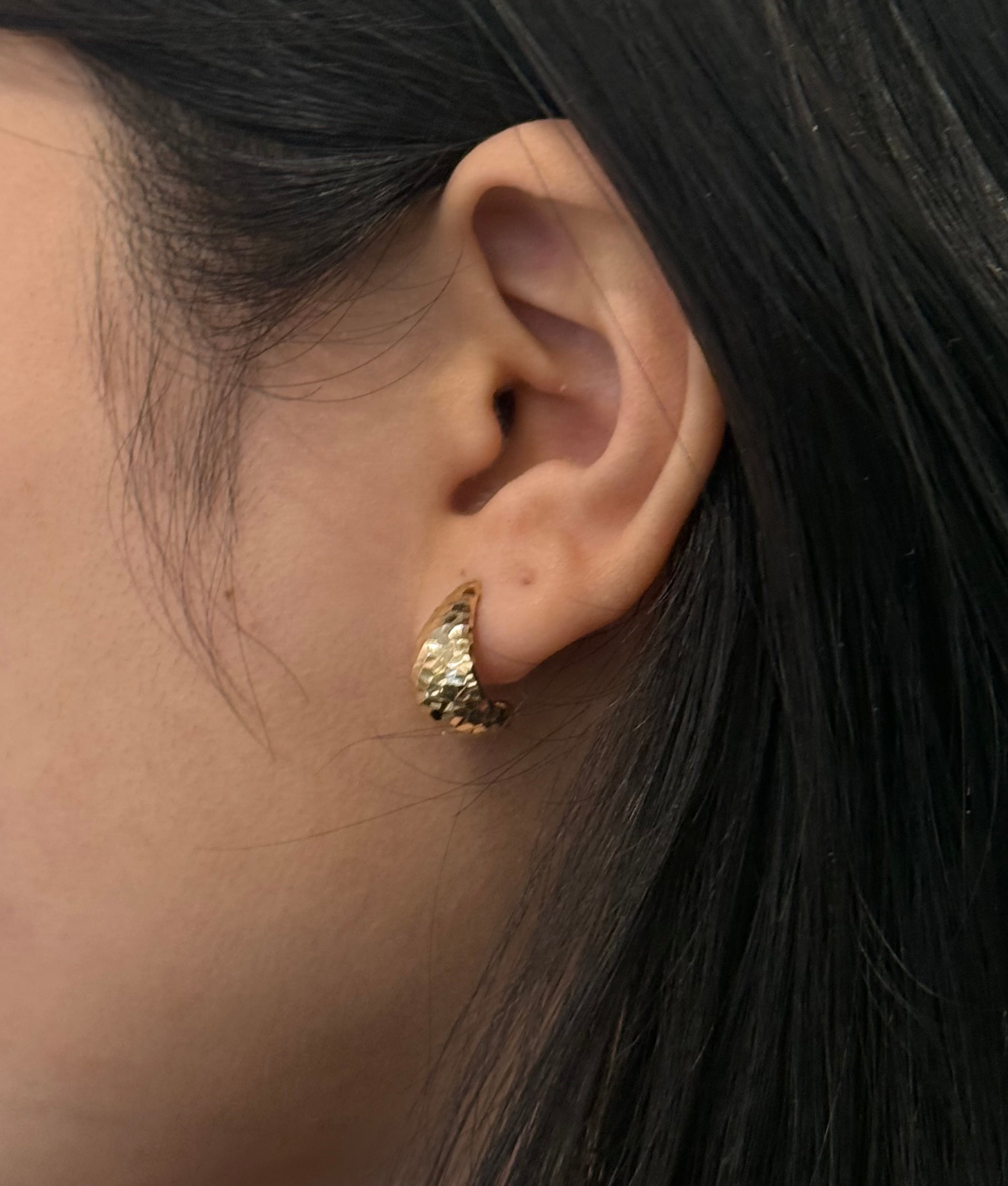 9ct Yellow Gold Diamond Cut Bulbous Stud Earrings