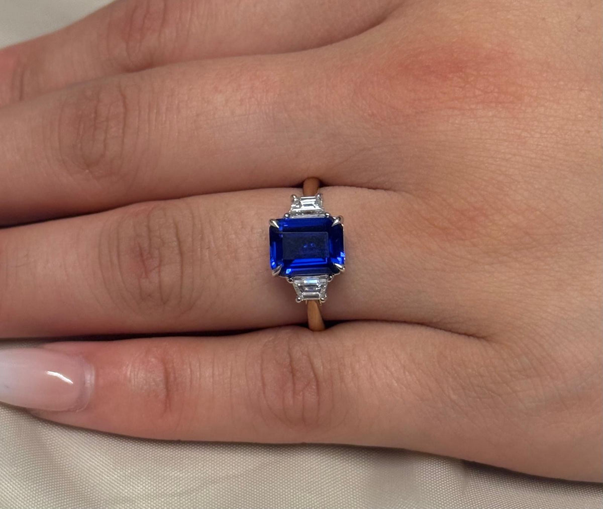 9ct Yellow Gold Lab-Grown Emerald Cut Sapphire with Trapezoid Diamond Shoulders