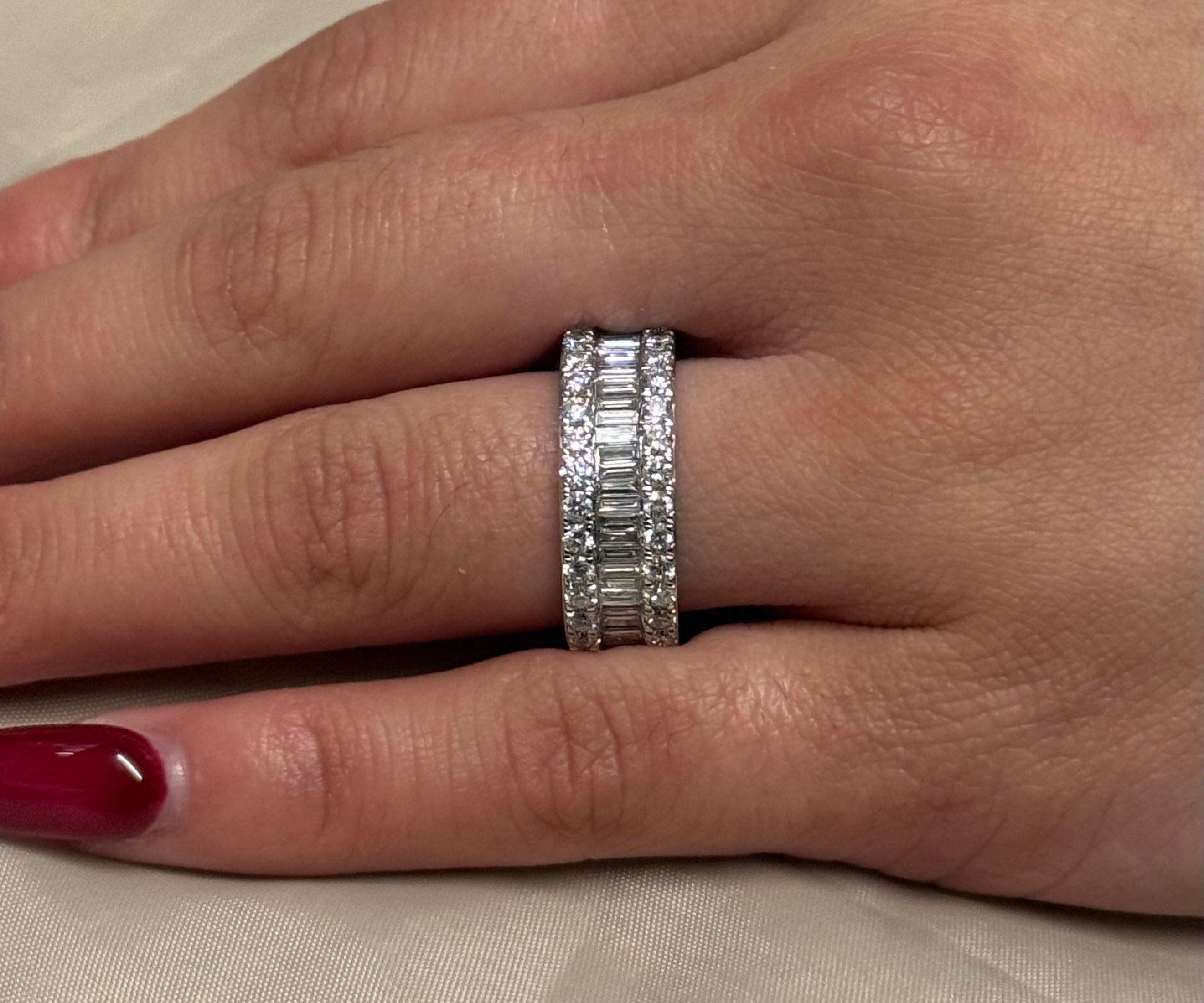 18K Yellow Gold Baguette & Brilliant Diamond Band
