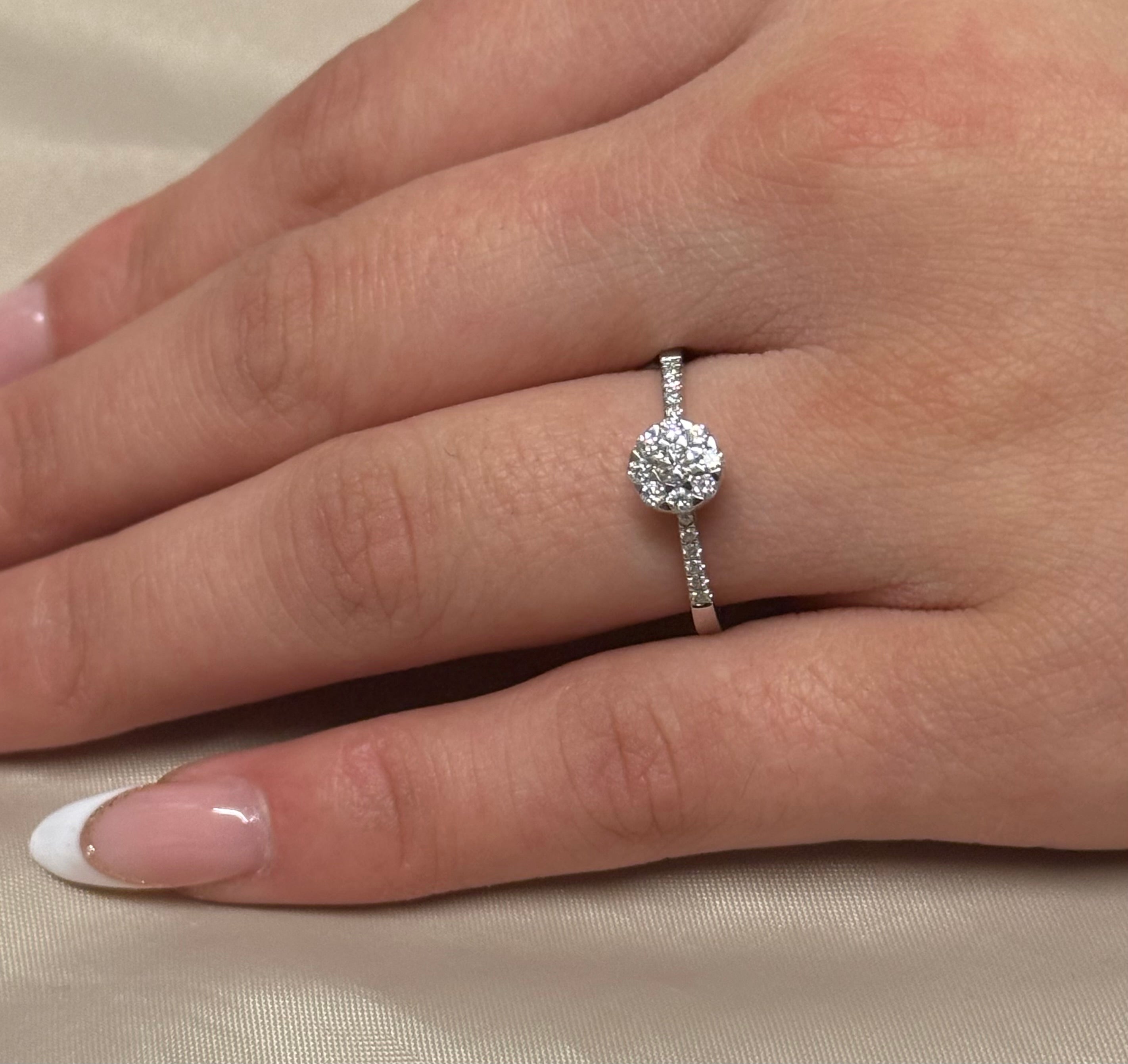9K White Gold 35pt Diamond Cluster Ring