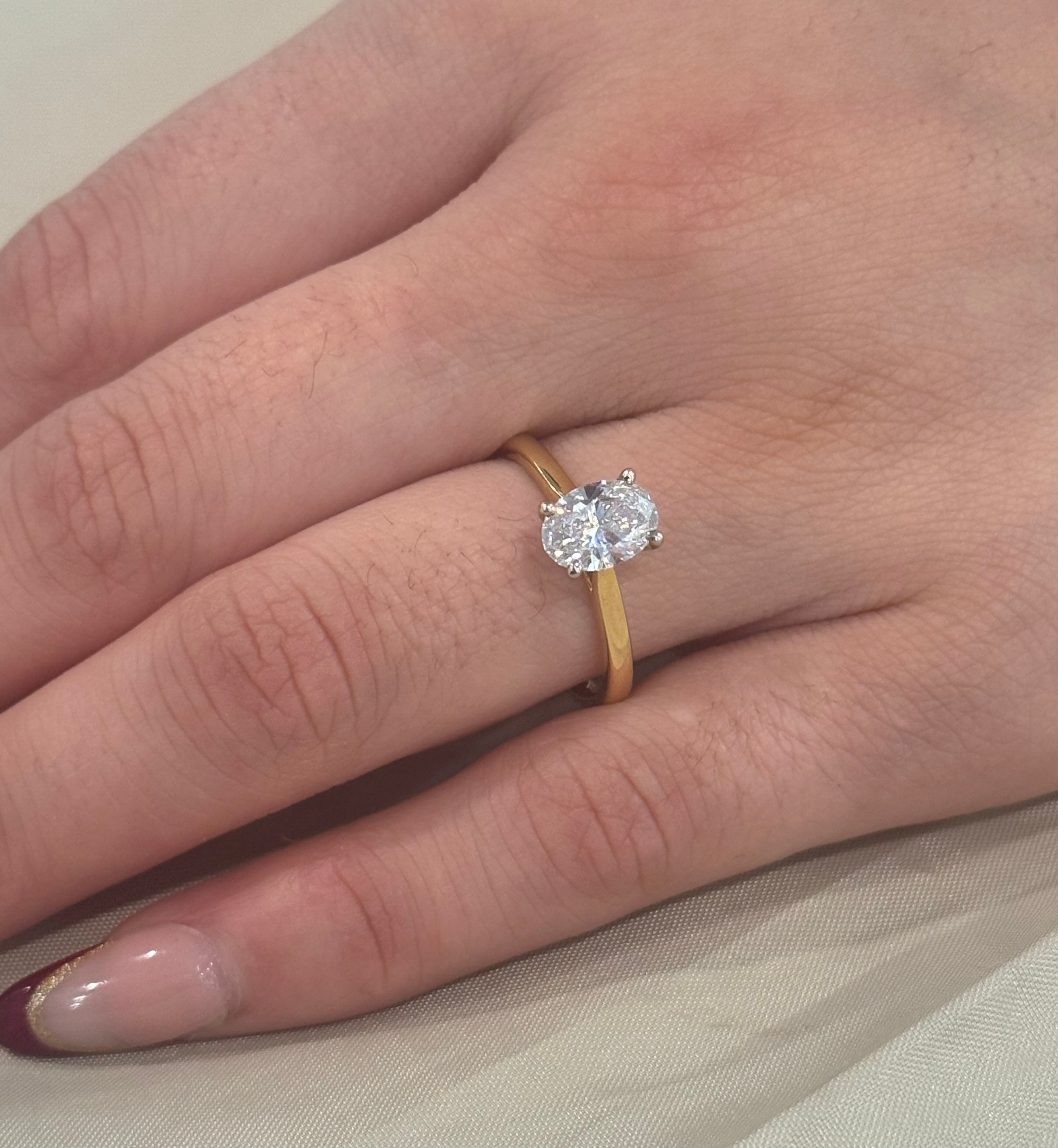 18K Yellow Gold 1.06ct Oval Laboratory Grown Diamond Solitaire