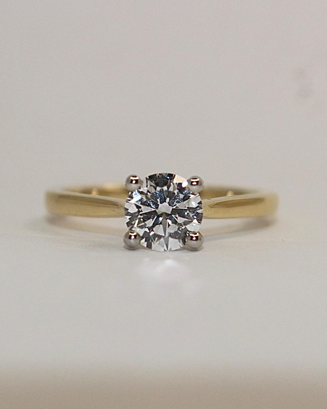 18K Yellow Gold 1.03ct Brilliant Cut Laboratory Grown Diamond Solitaire