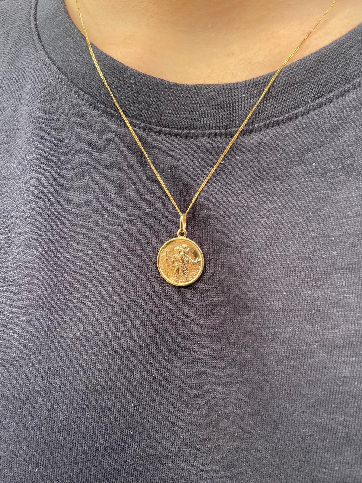 9ct Yellow Gold St Christopher Medal